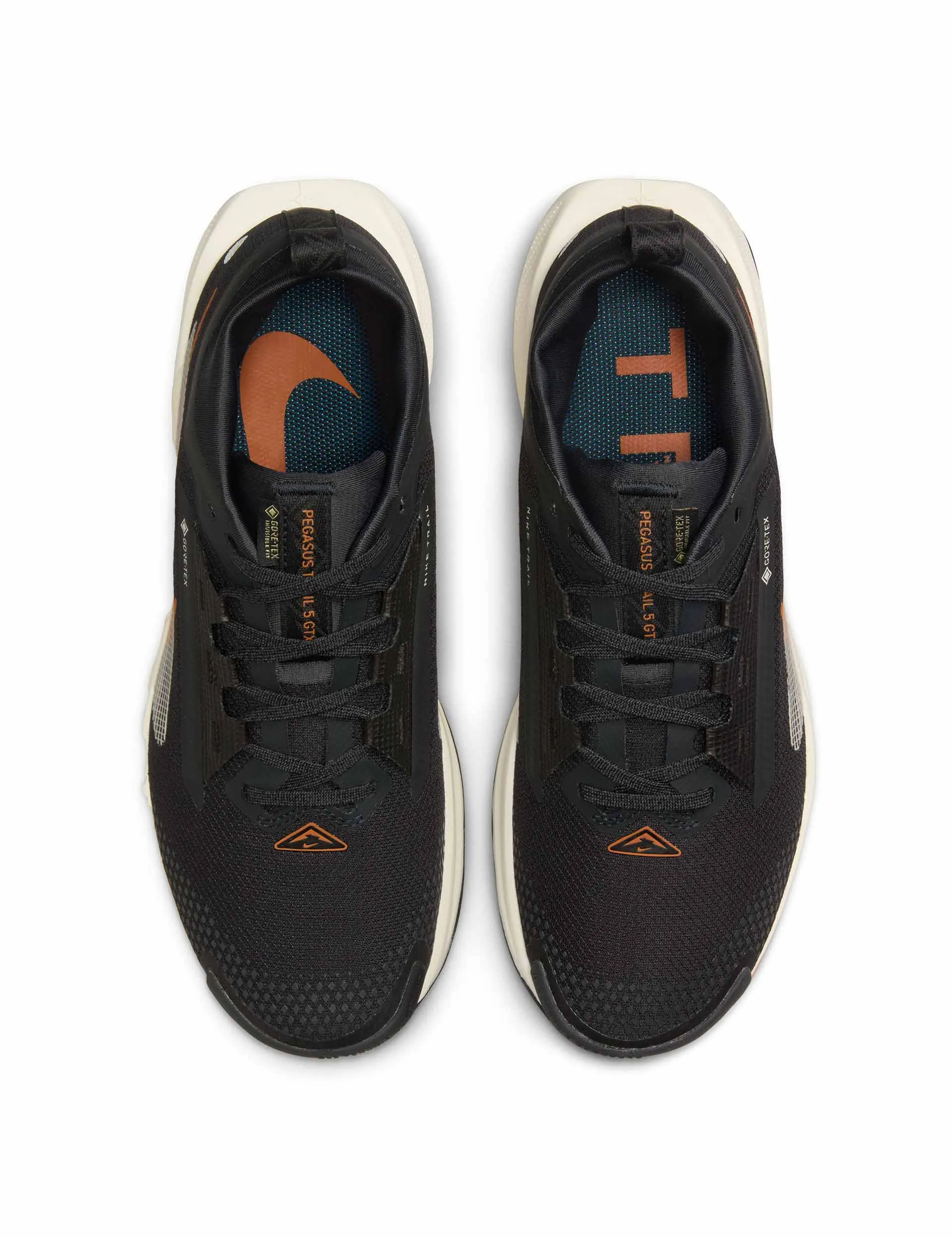 Chic Walk Pegasus Trail 5 Gore-Tex Shoes - Off Noir/Pale Ivory/Black/Monarch