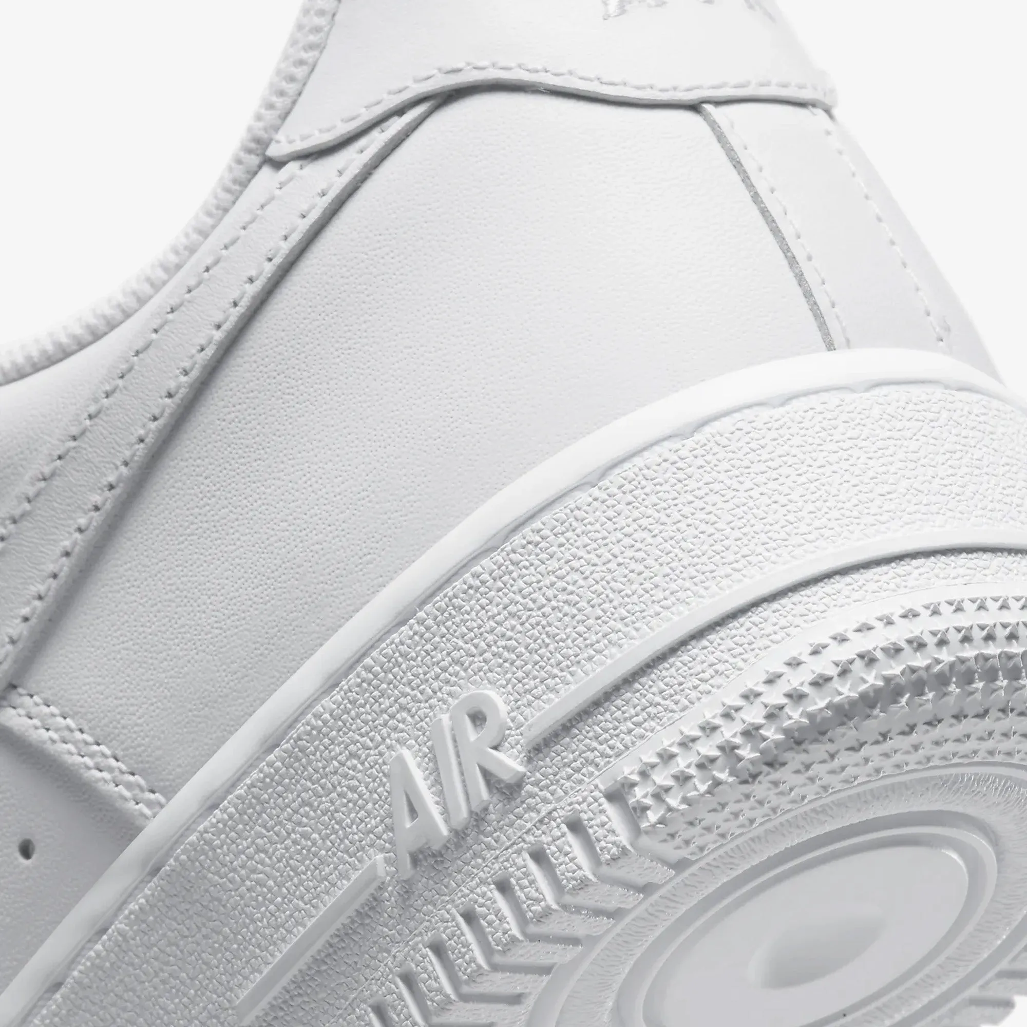Nike Air Force 1 Low '07 White Ultra Breathable Non Compression Upper