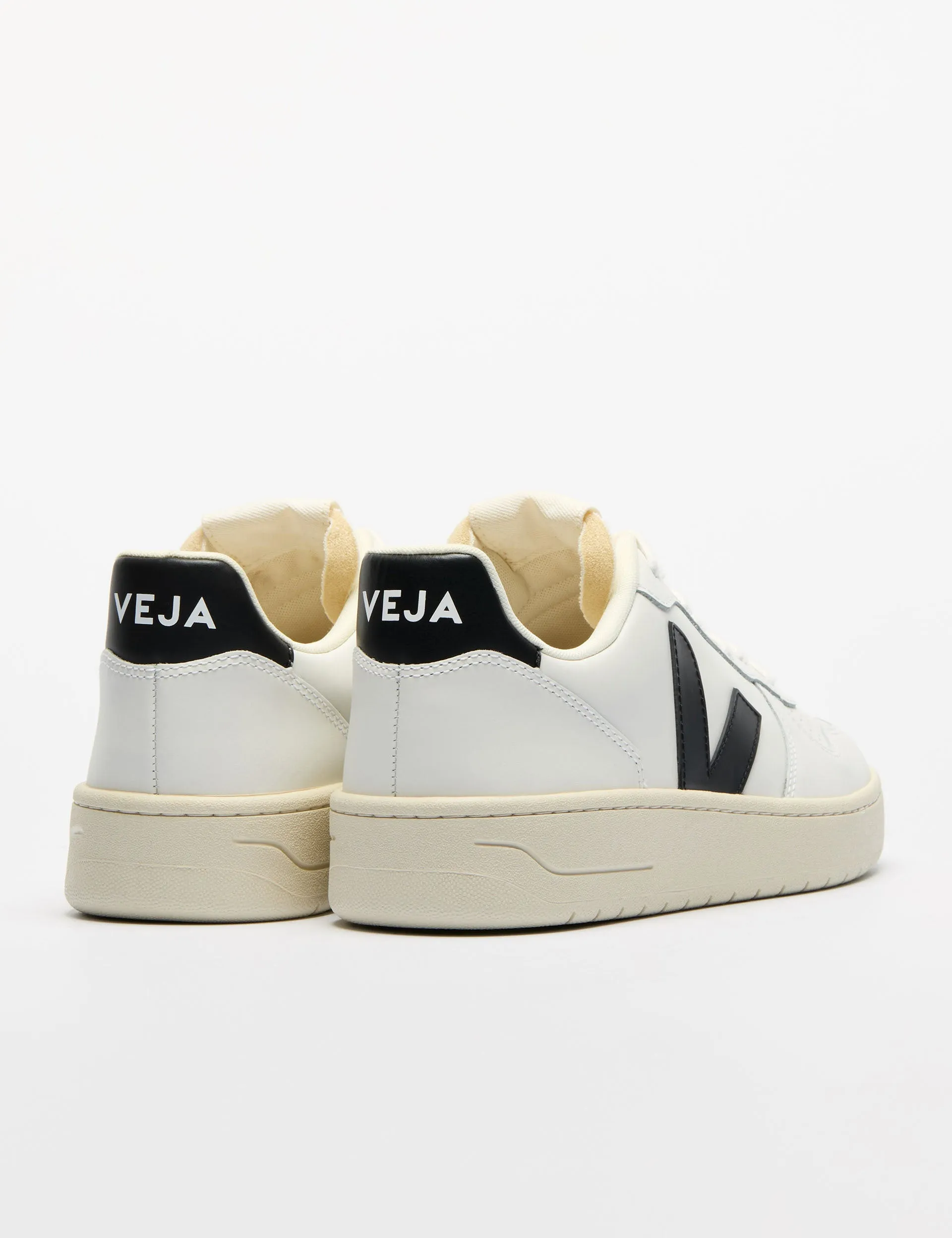 Run Daily Abrasion Resistant Upper V-10 Leather - White Black