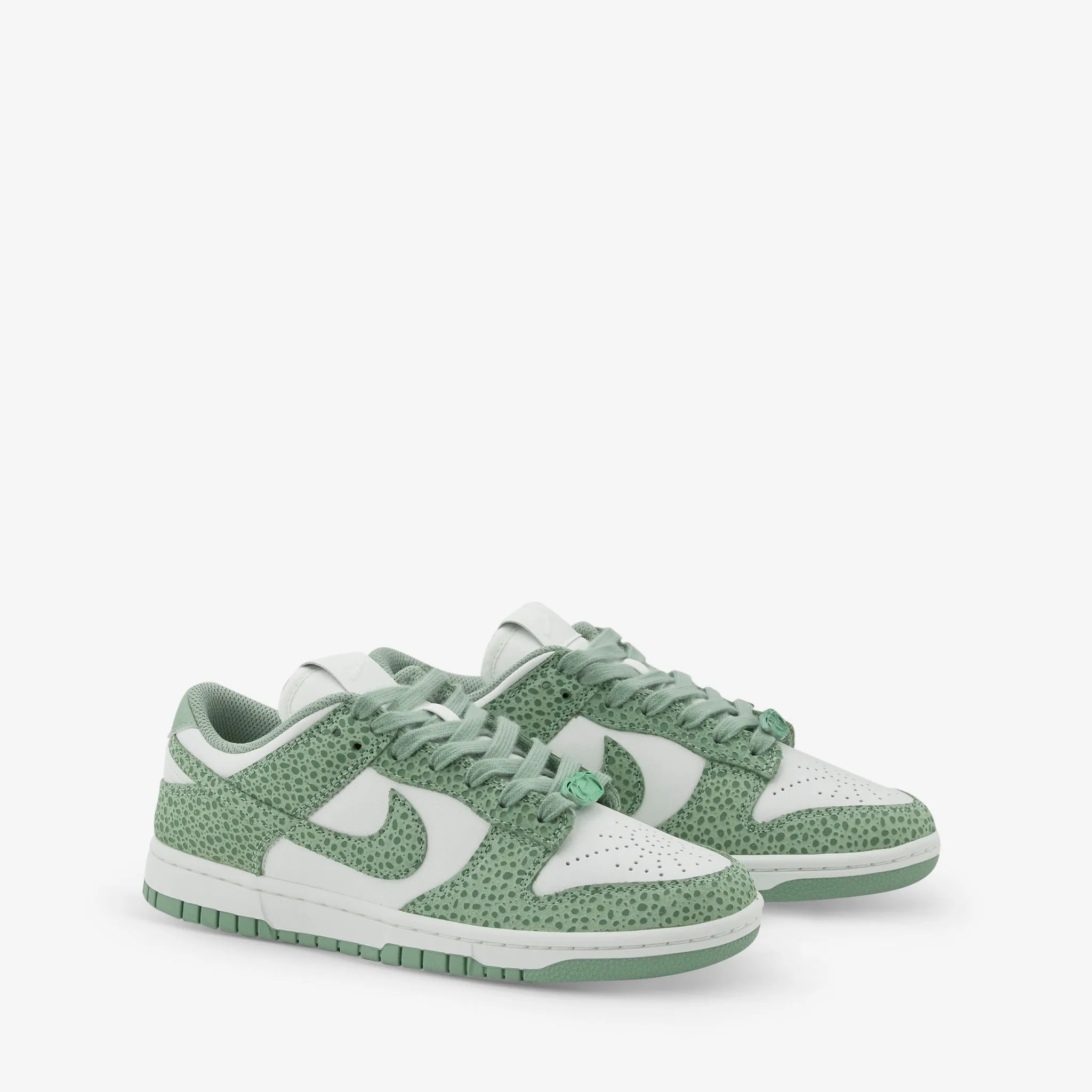 Sun Jog Easy Dressing Women's Dunk Low Premium Oil Green | Treeline | Sail | Oil Green