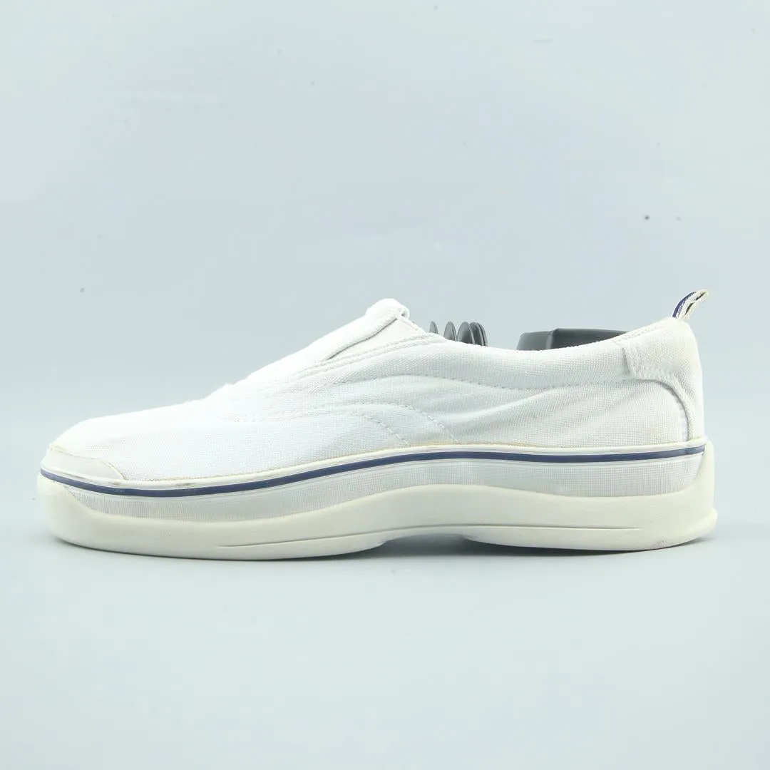 KEDS ORTHOLITE Supportive Buckle Design