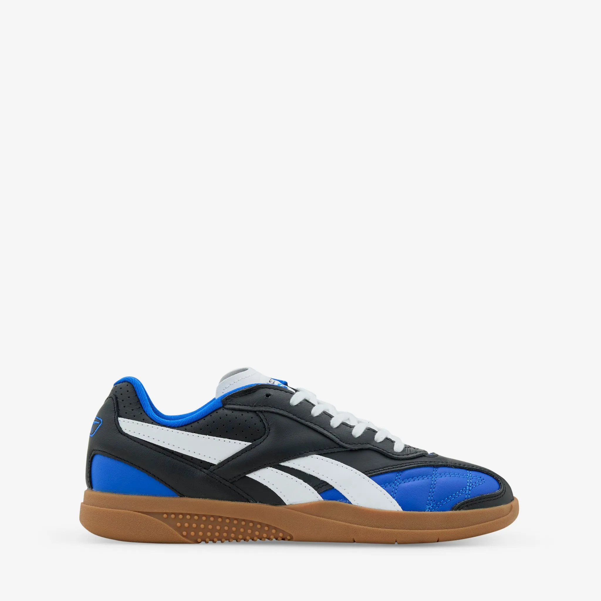 Hammer Street Black | Optimum Blue | Gum Lifestyle Focus