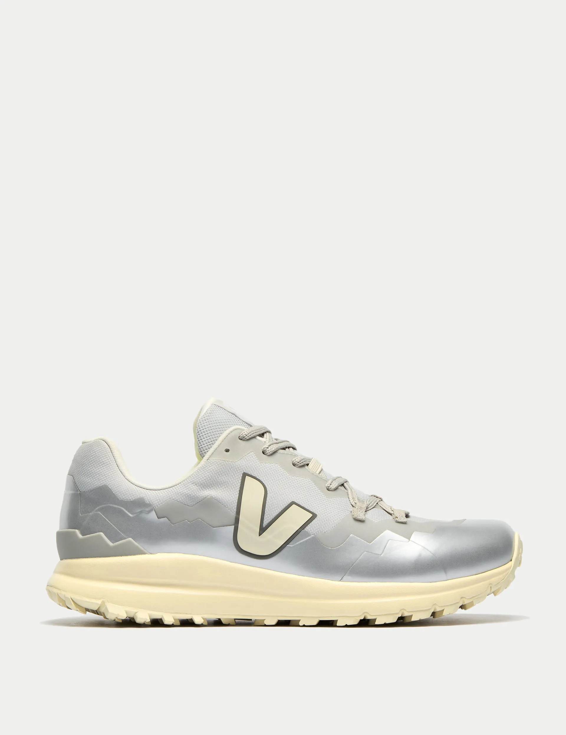 Fitz Roy Light - Shark Pierre Silver Support Gear Maximum Cushioning