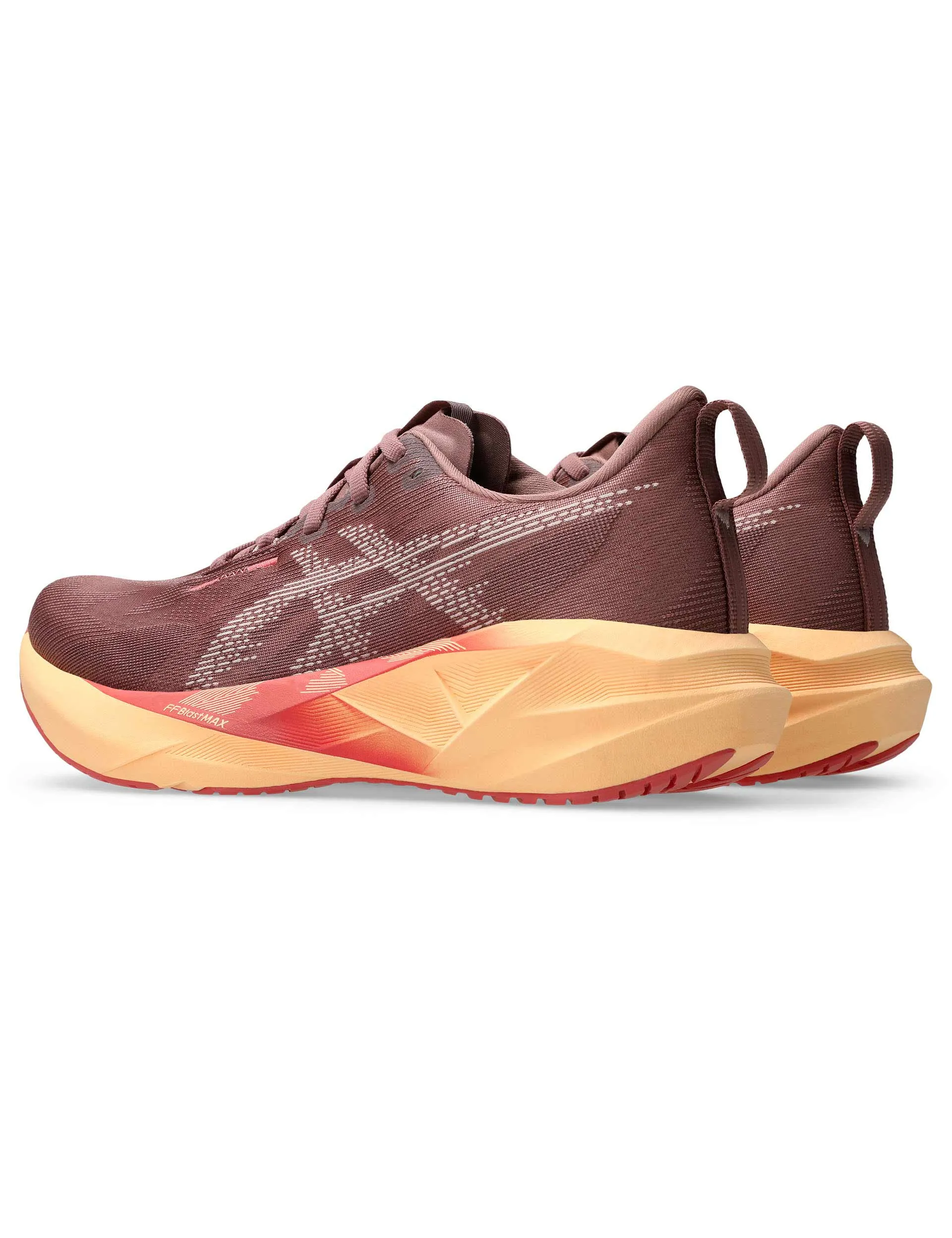 Novablast 5 - Rubble Red/Fawn running in banked tracks shoes