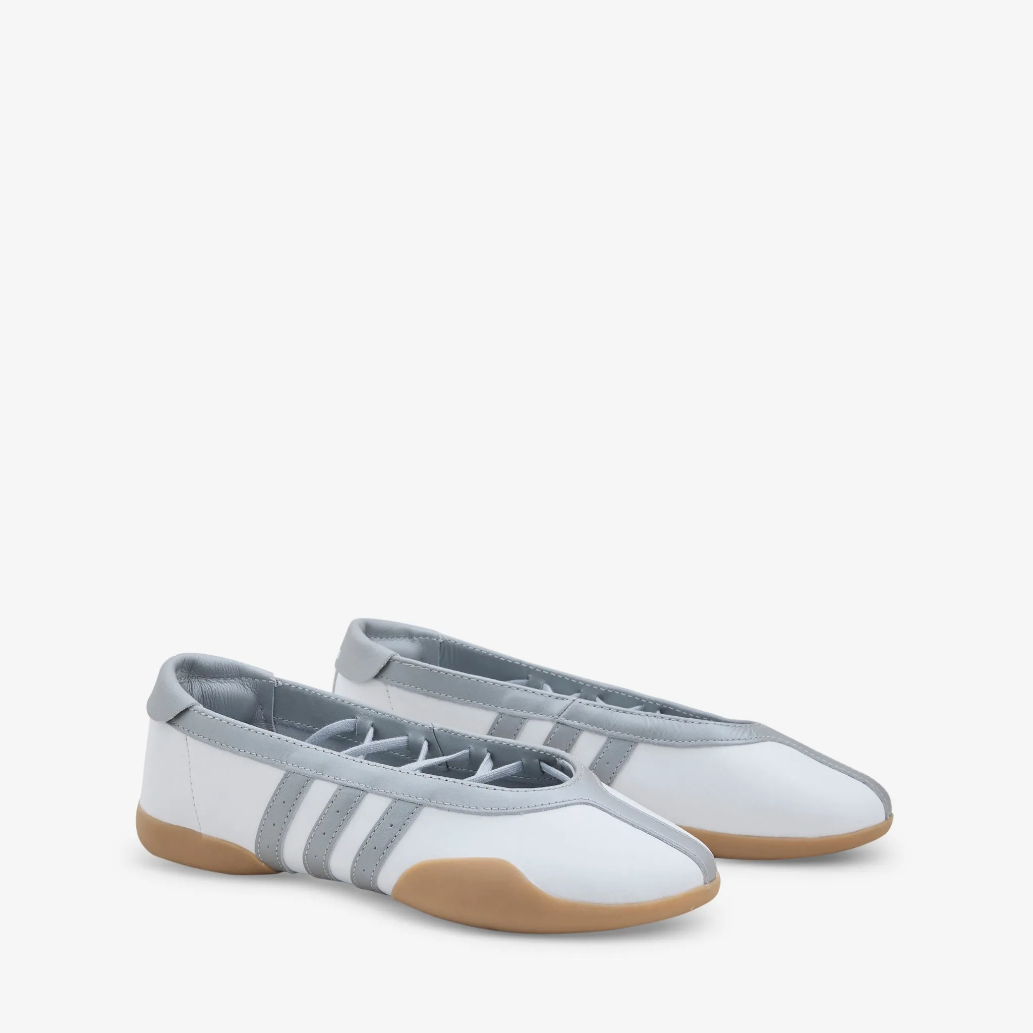 hot climate Trip Pic Women's Taekwondo Mei Ballet Cloud White | Metallic Silver | Gum