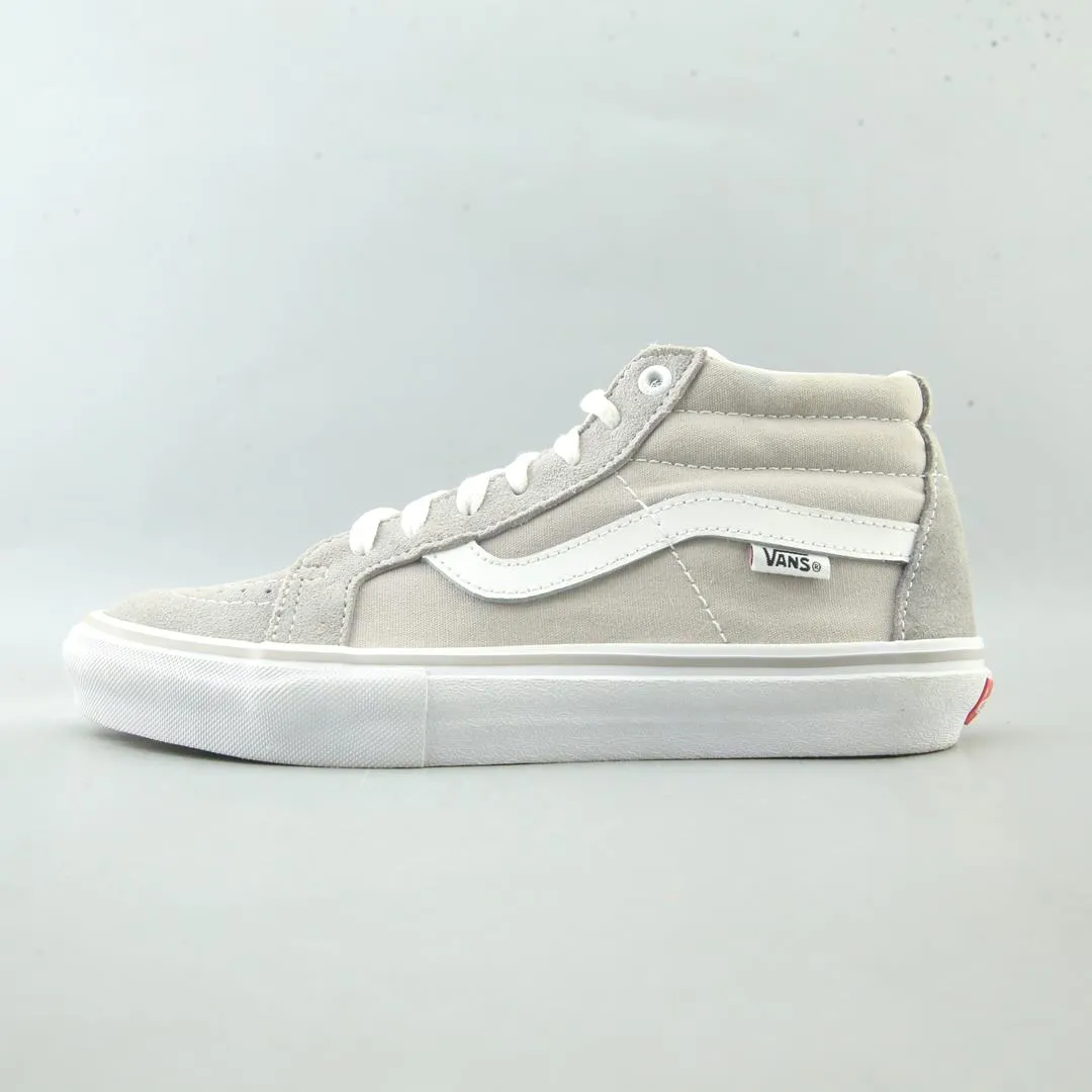 VANS SK8-HI Timeless Style Buckle Design