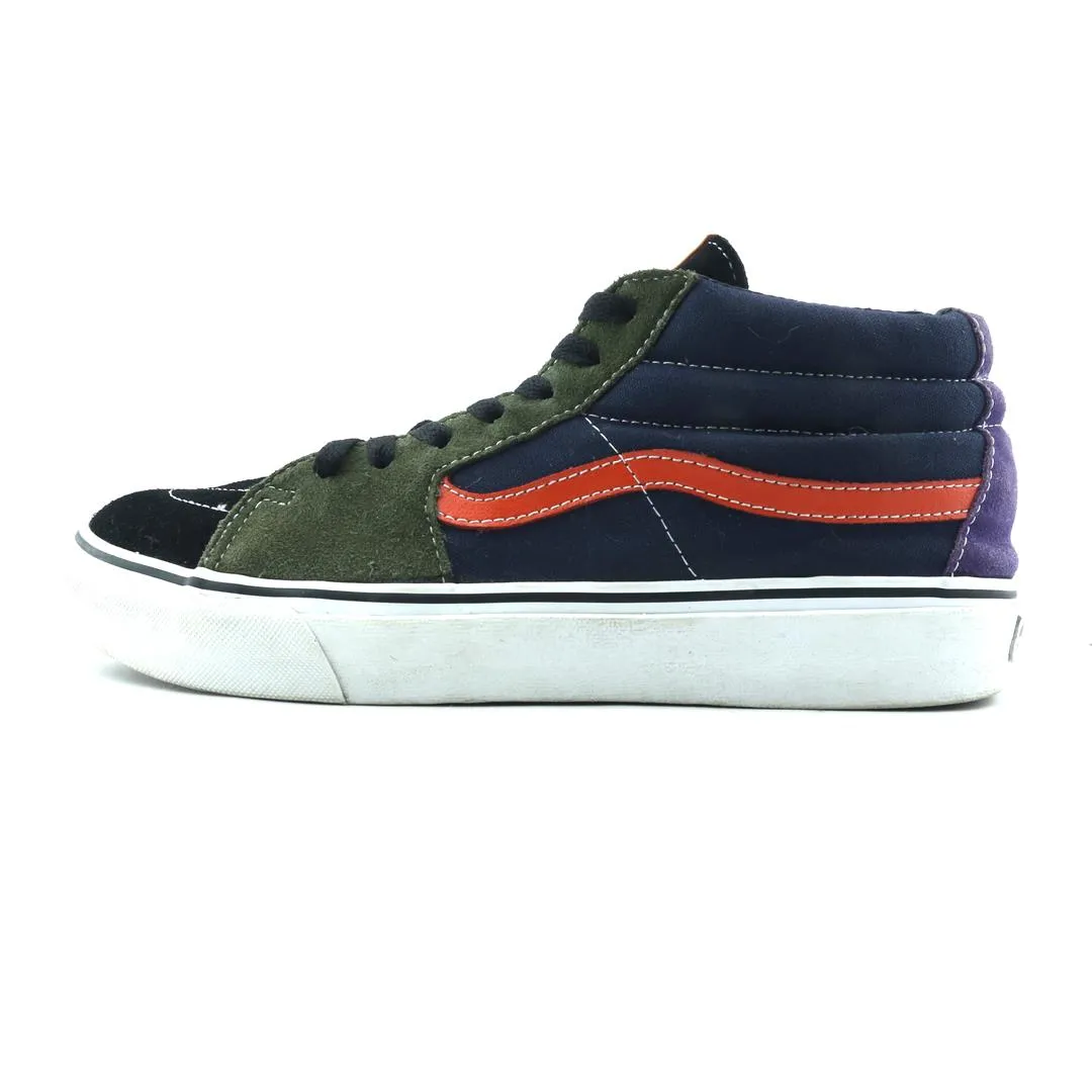 Supportive Design Universal Look VANS SK8-HI