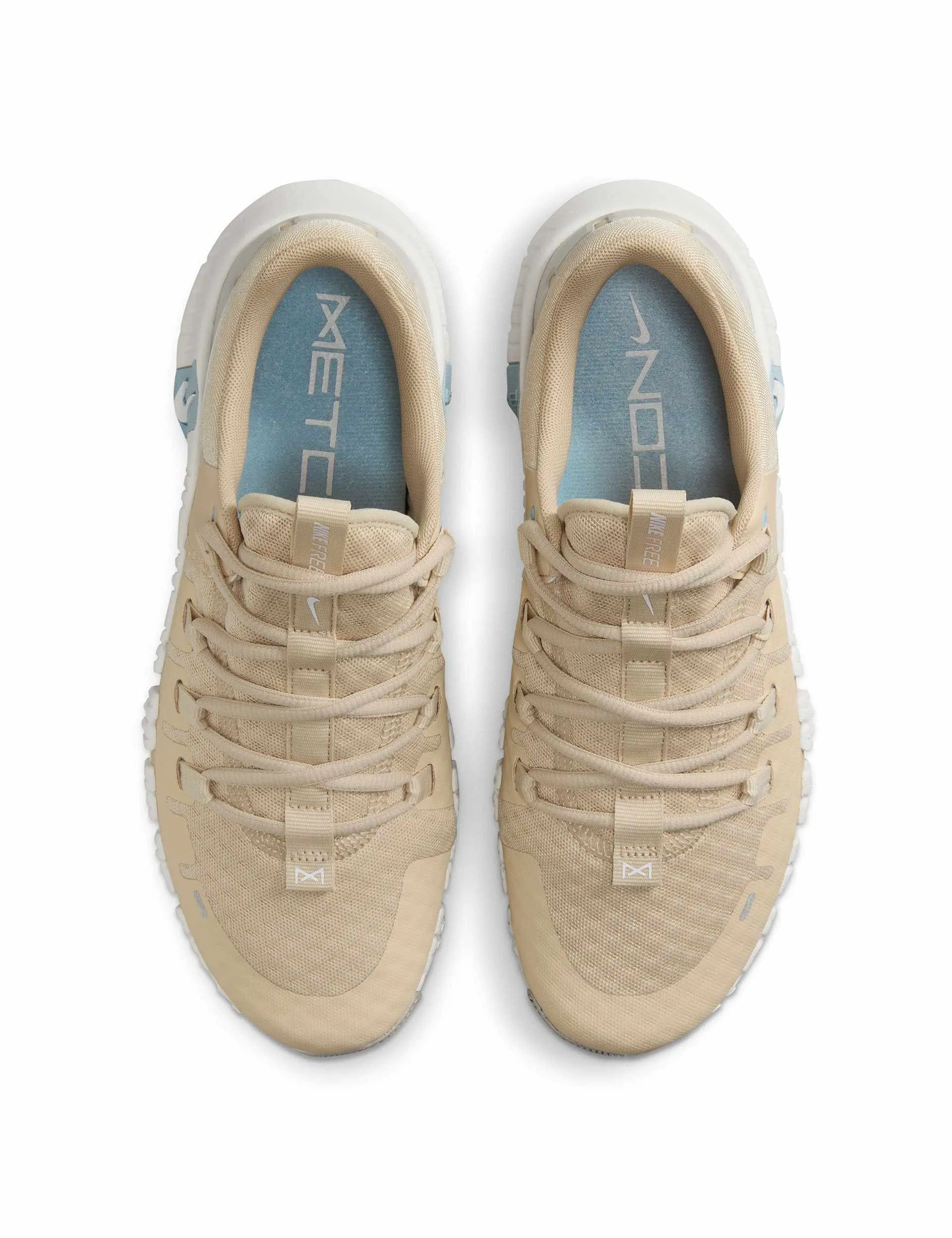 Free Metcon 5 Shoes - Sanddrift/White/Phantom/Light Iron Ore Handcrafted Details Thermoplastic Heel Stabilizers