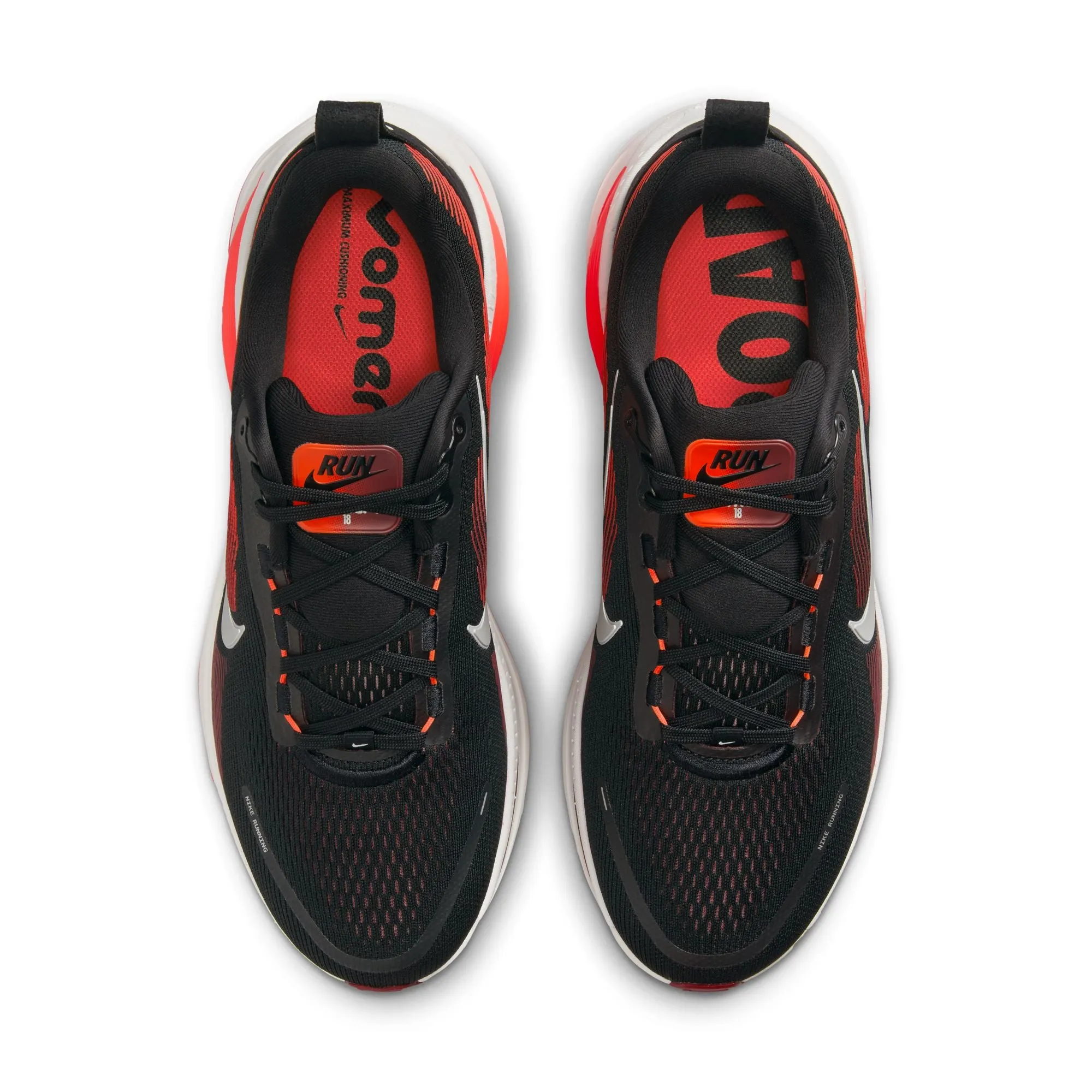 NIKE VOMERO 18 Quick Drying Airport Travel
