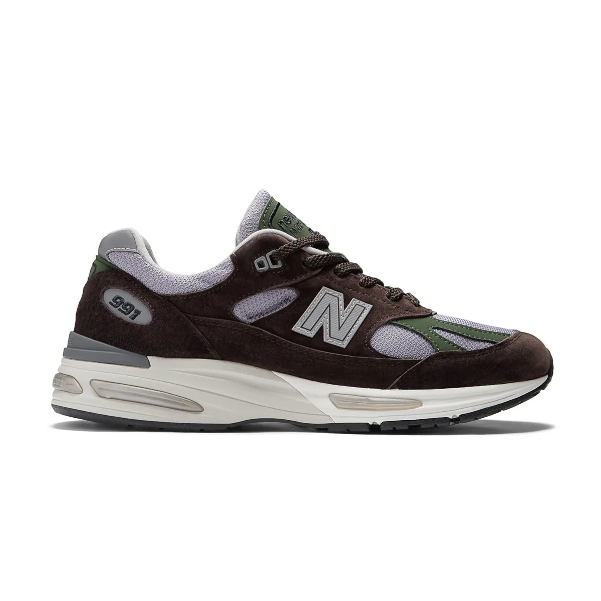 in UK 991v2 'Essentially Offbeat Licorice' Foot Glow