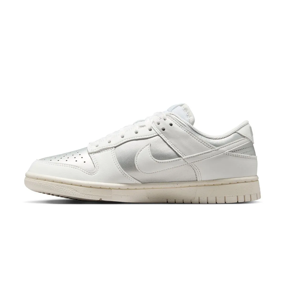 Wmns Dunk Low Next Nature 'Metallic Platinum' Breathable mesh