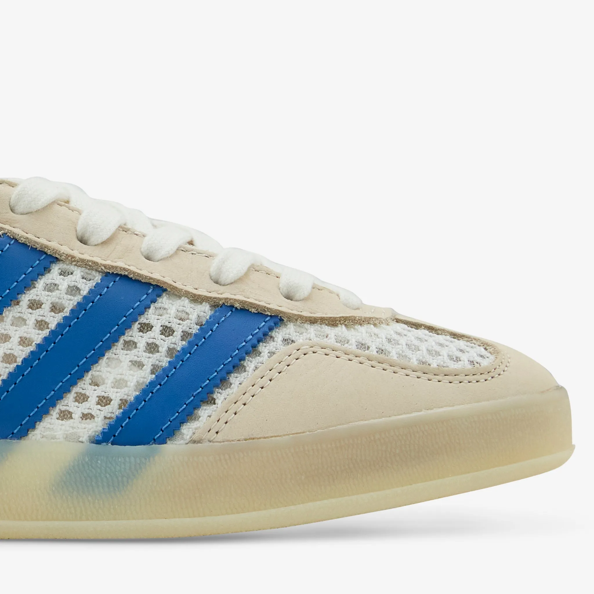 Mood Match Gazelle Indoor Off White | Focus Blue | Warm Vanilla
