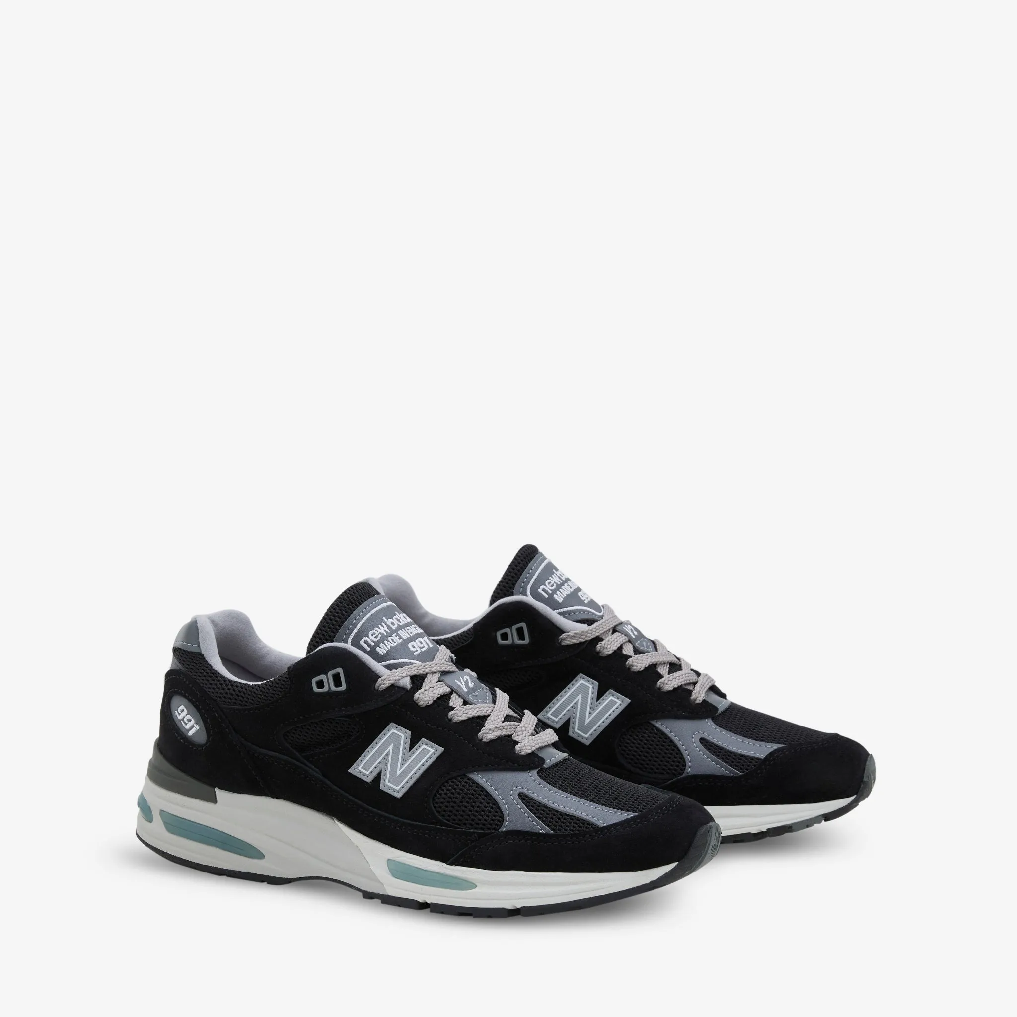Supportive Feel Made in UK 991v2 Black | Smoked Pearl | Silver