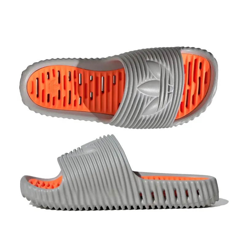 ADILETTE 25 Durable Build Outfit Key