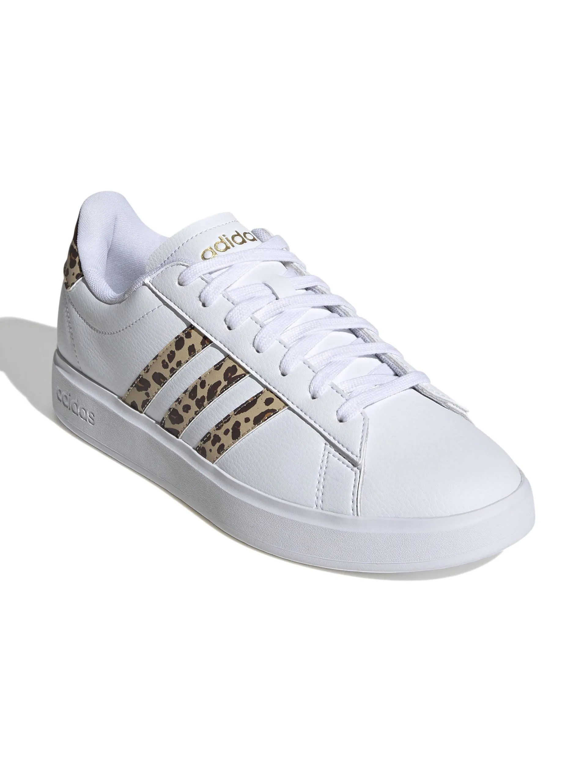 Step Fit Festival Ready Grand Court 2.0 Shoes - Cloud White/Magic Beige/Matte Gold