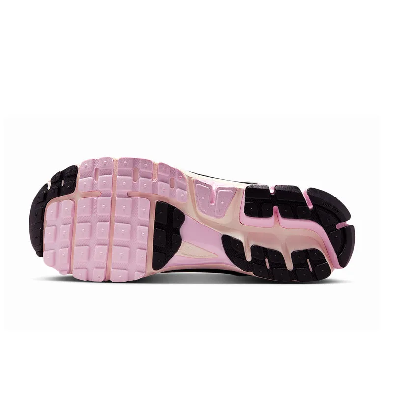 NIKE ZOOM VOMERO 5 Path Free