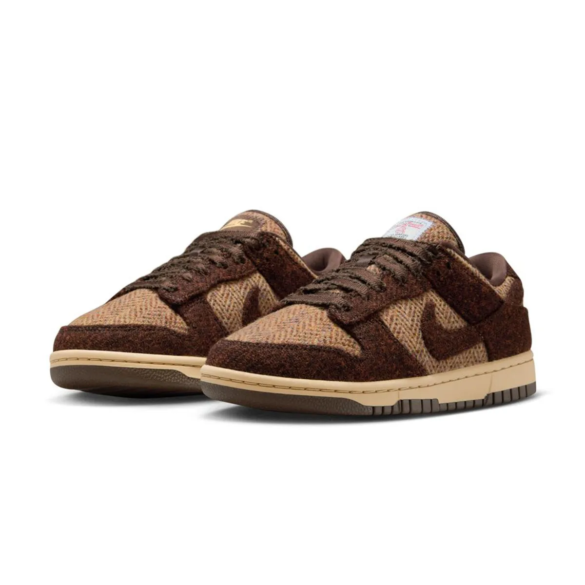   Harris Tweed Wmns Dunk Low 'Sesame Violet Mist' Dust Free Spring Jump