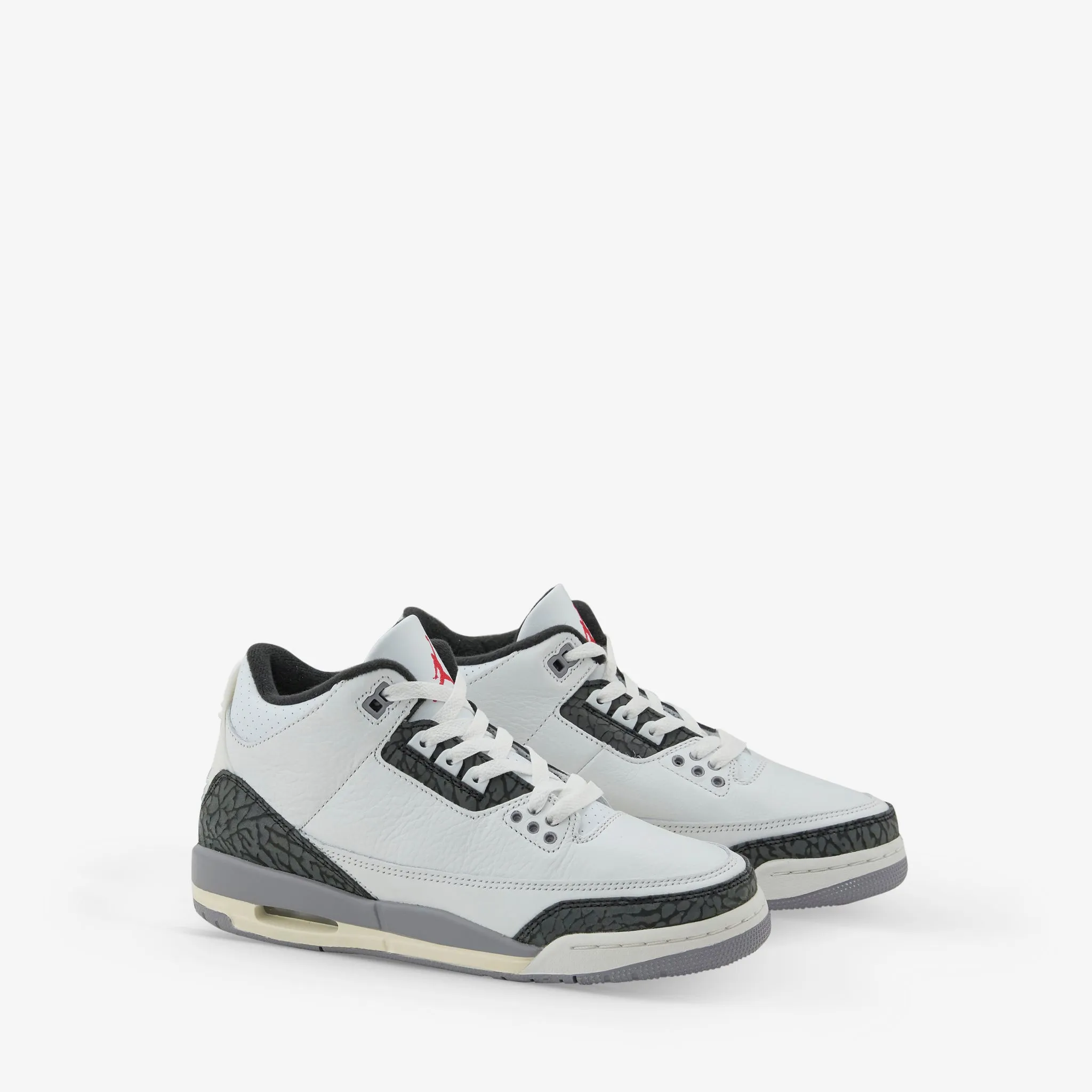Casual Fit Grade School Air Jordan 3 Retro Summit White | Fire Red | Cement Grey | Black