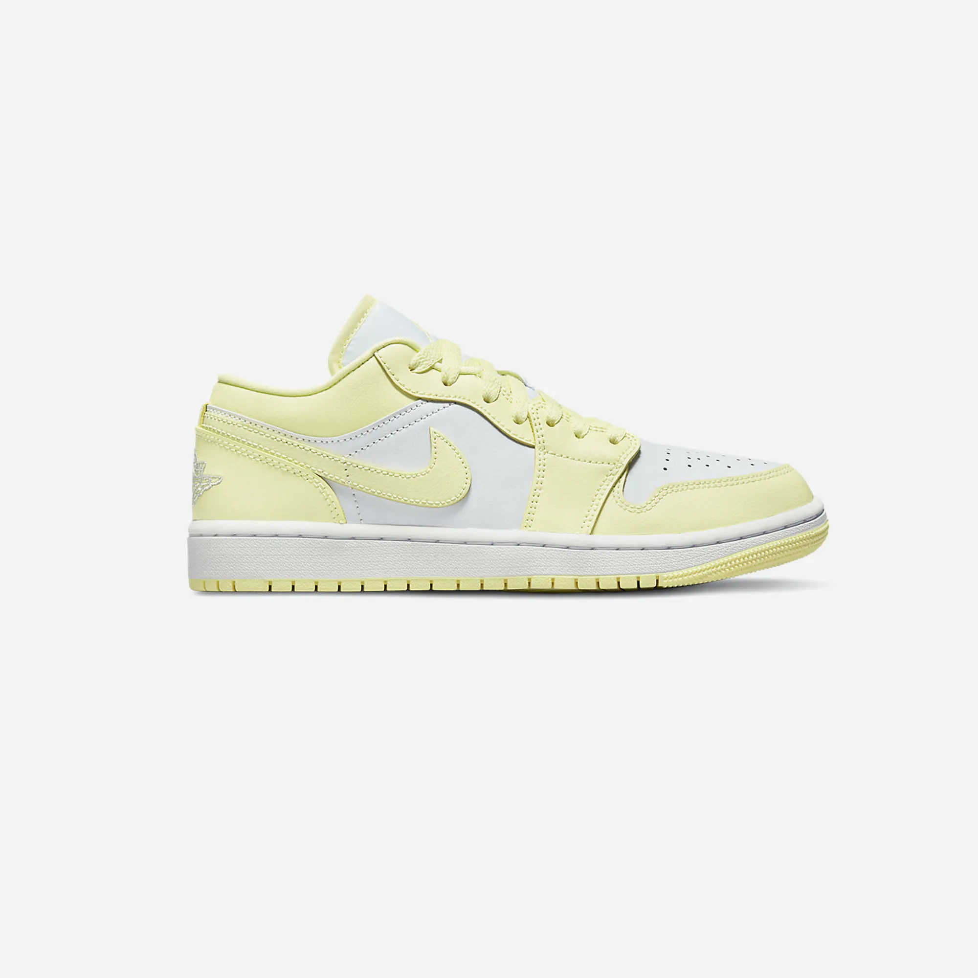 Nike Air Jordan 1 Low Lemonade WMNS Bold Grip Travel Style