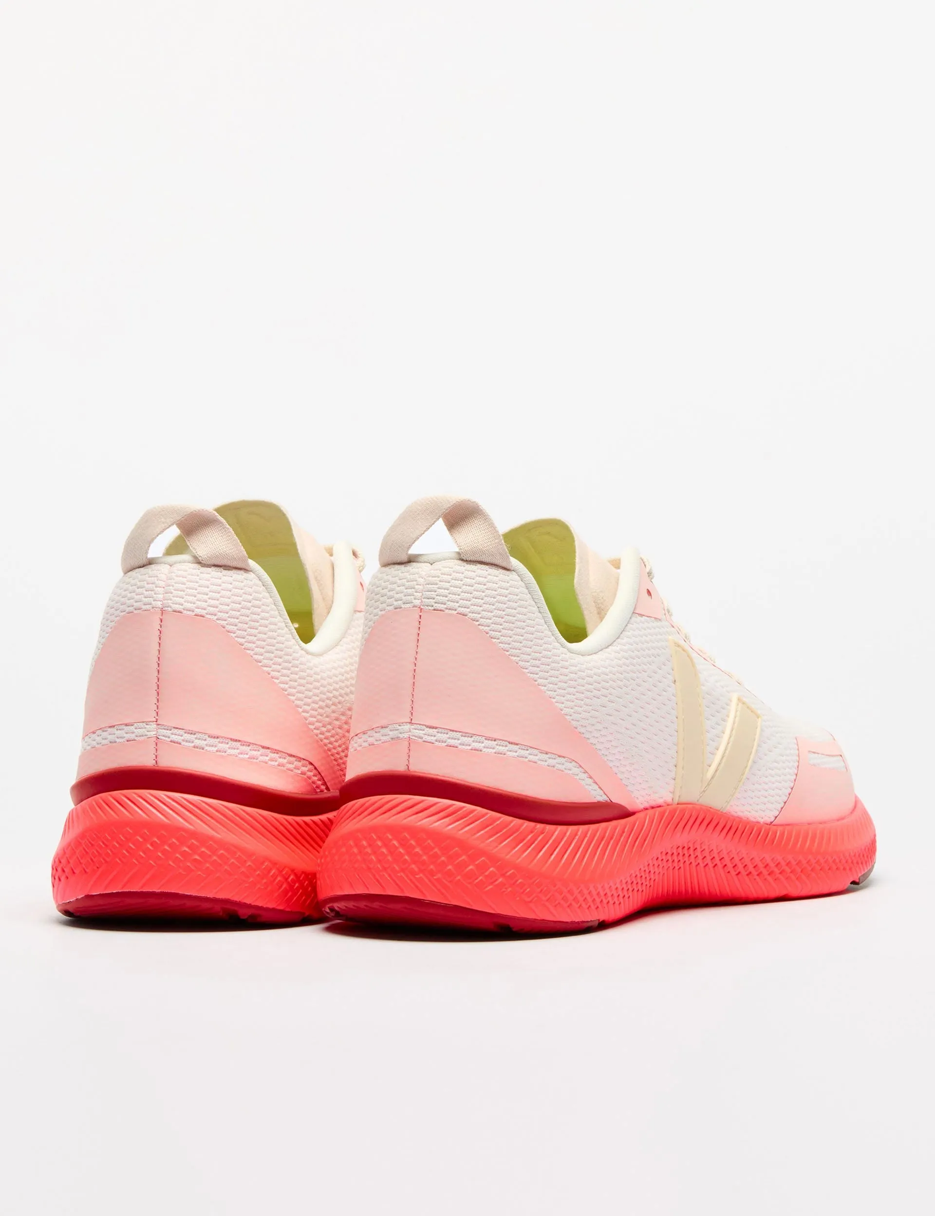 Impala Engineered-Mesh - Glaze Crema Casual Edge