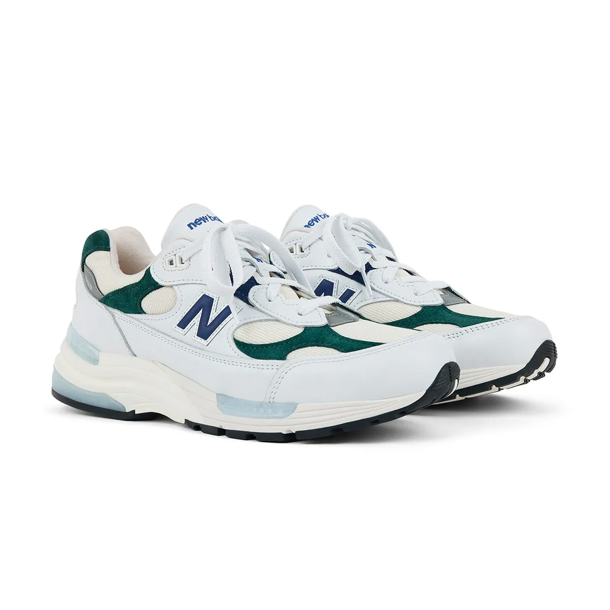 in USA 992 'White Marsh Green' Step Light