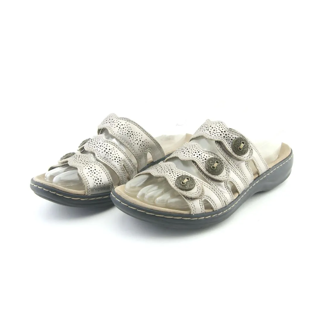 Comfortable Fit Shoes Gym ready CLARKS COLLECTION