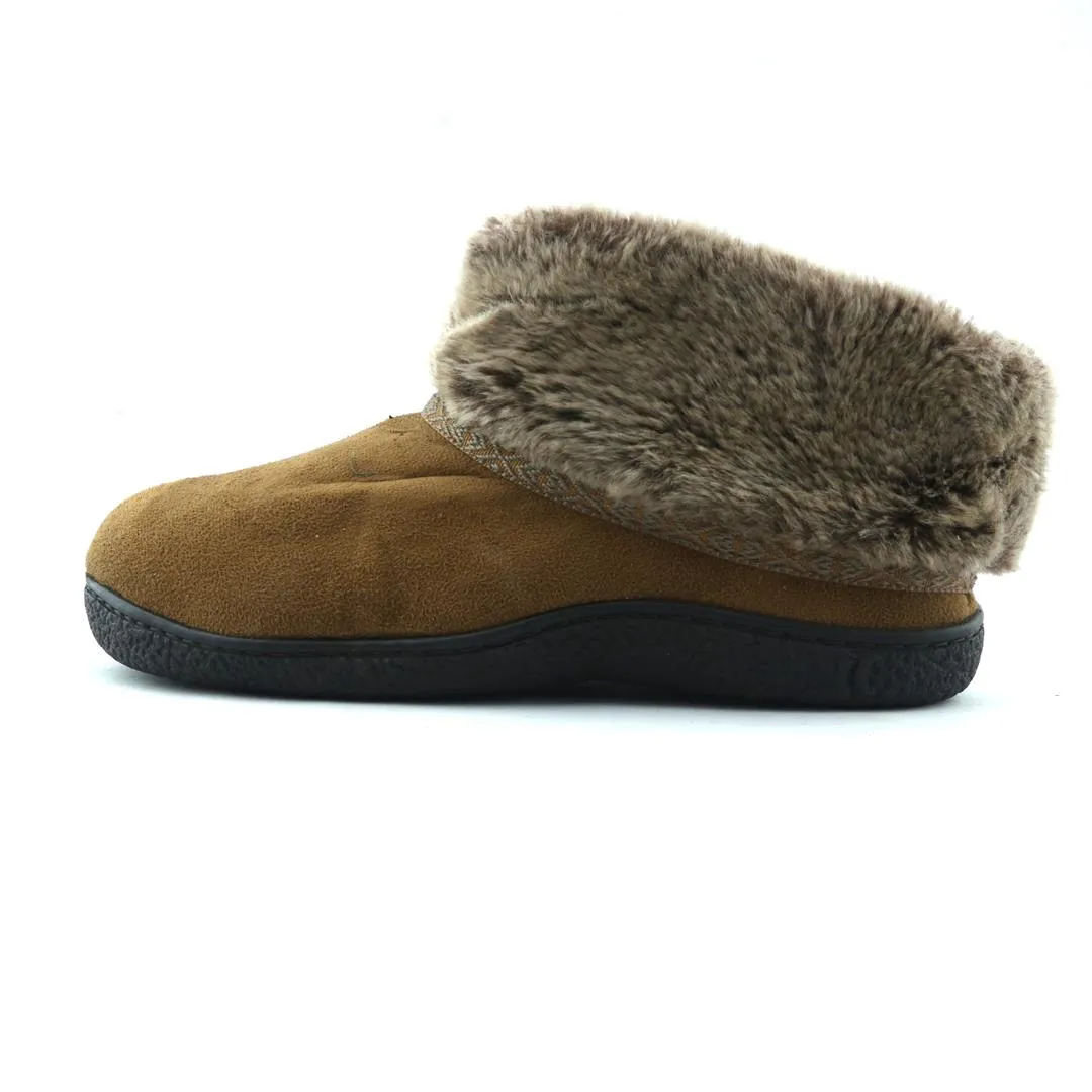 ISOTONER . Easy on Comfortable Foot