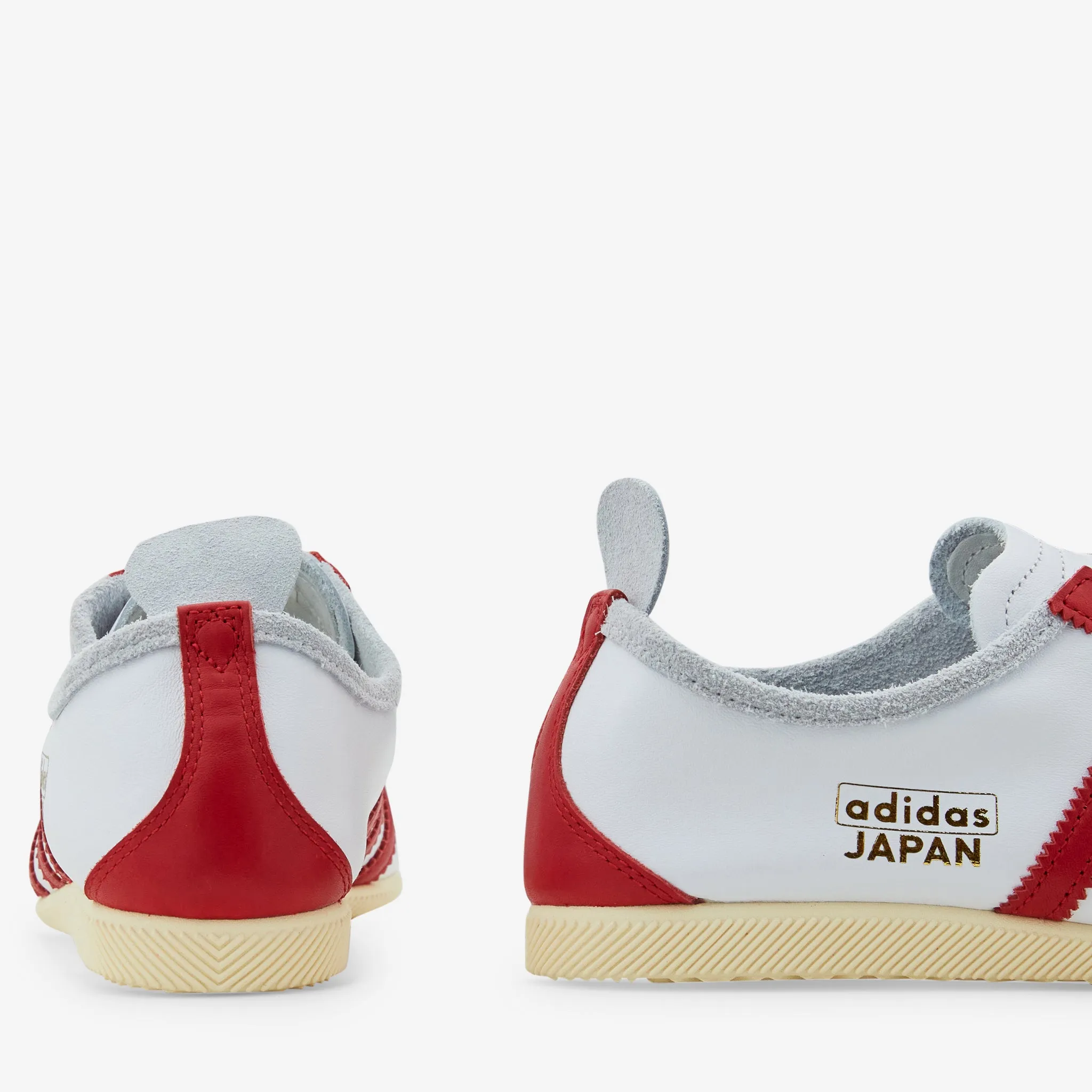 Japan Cloud White | Power Red | Cream White Easy   To   Clean Long Walks