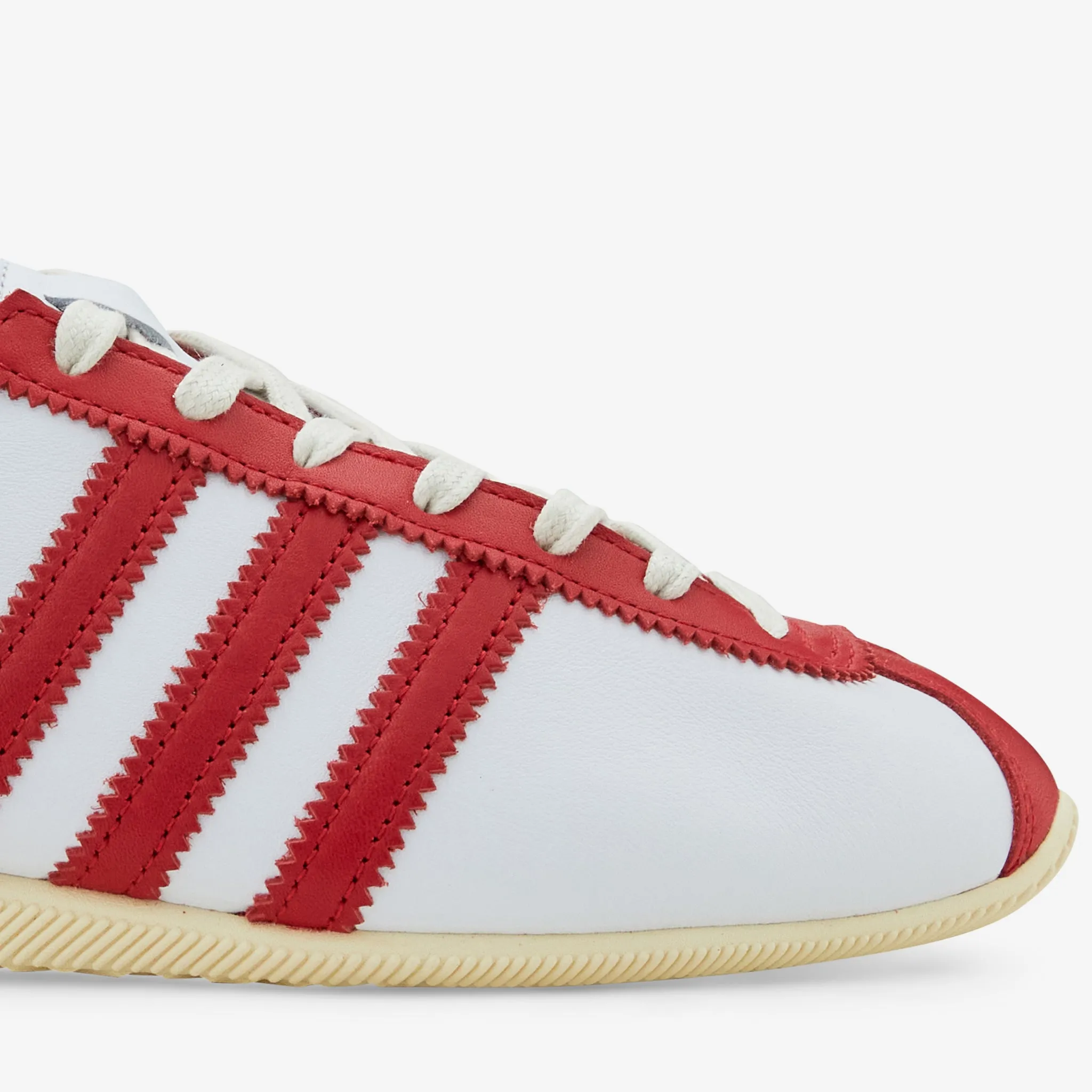 Japan Cloud White | Power Red | Cream White Buckle Up