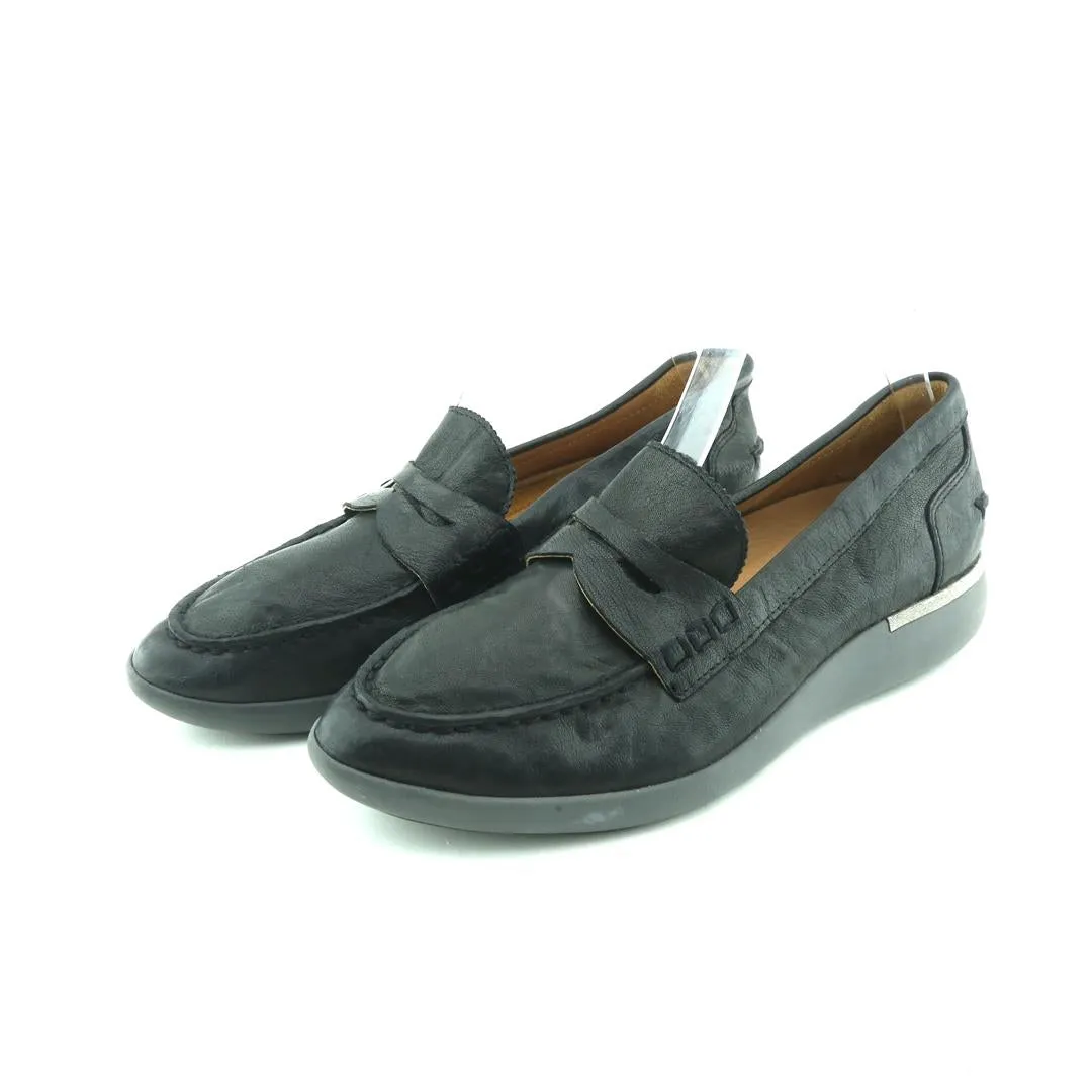 JHONSTON AND MURPHY . Breathable fabric
