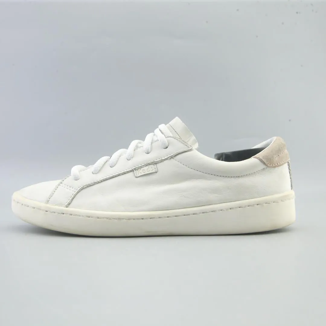 KEDS ACE LEATHER Lined interior Sleek Frame