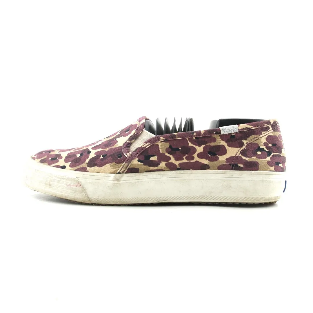 KEDS ELIZABETH AND JAMES Park Fun