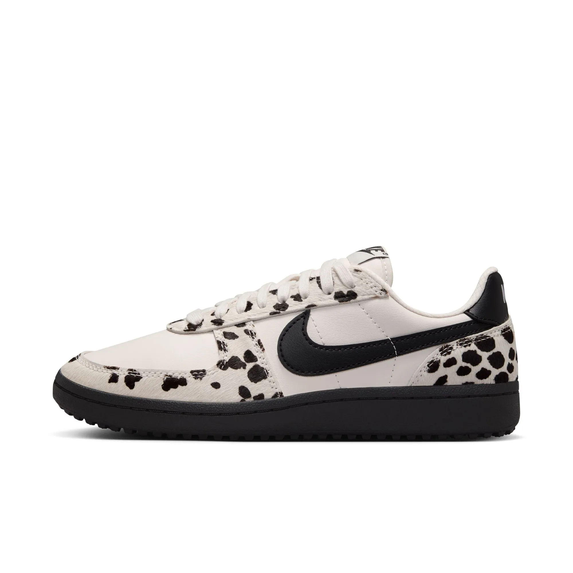 Walking WMNS Field General