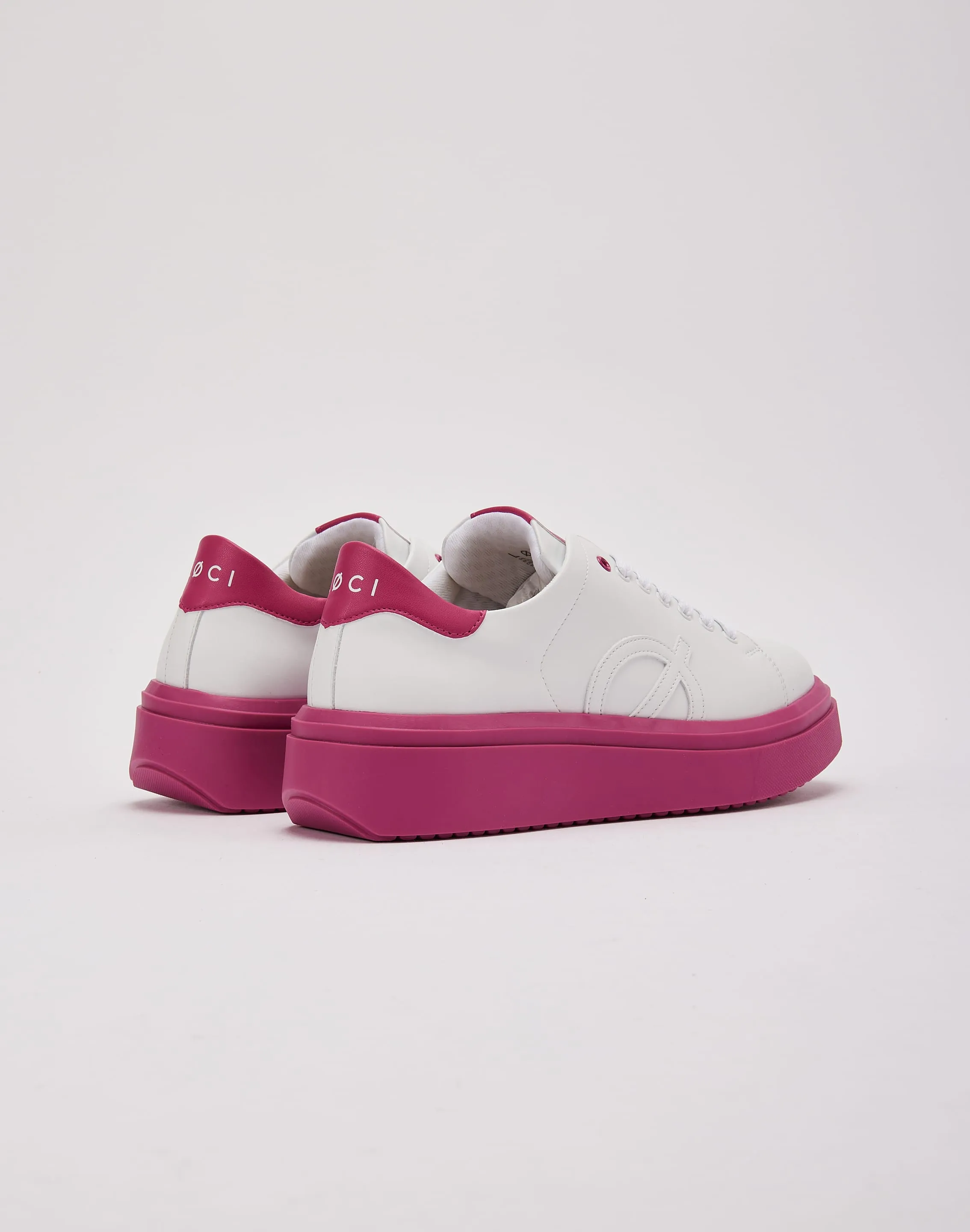 L?CI Nicki Minaj Apex shopping