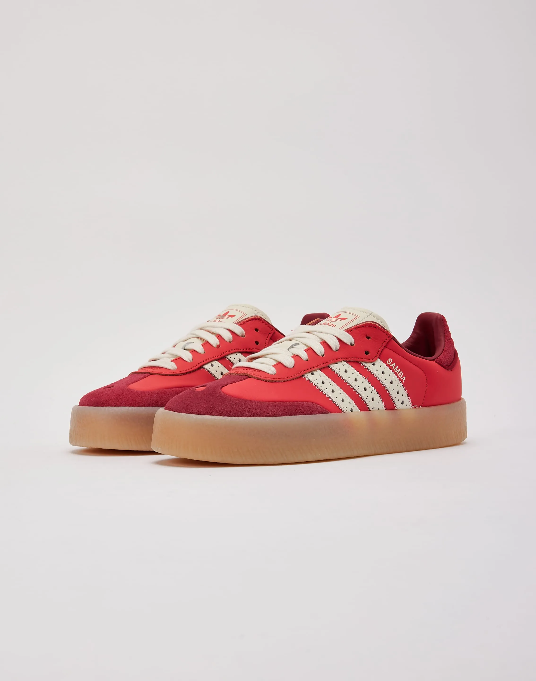 silhouette Streamlined materials Adidas Sambae