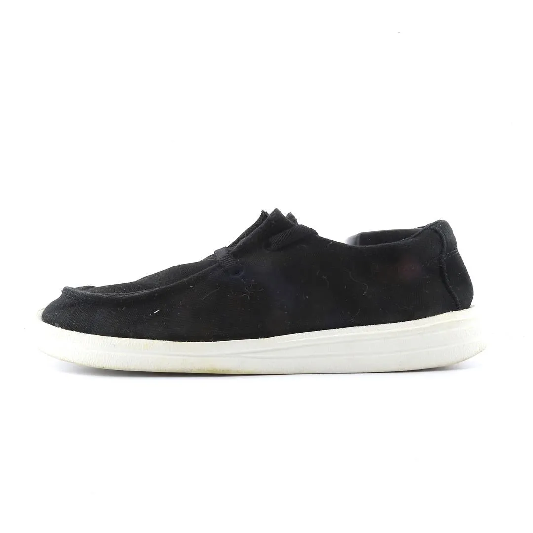 Harbor Stroll Wrinkle Resistant MAD PAW .