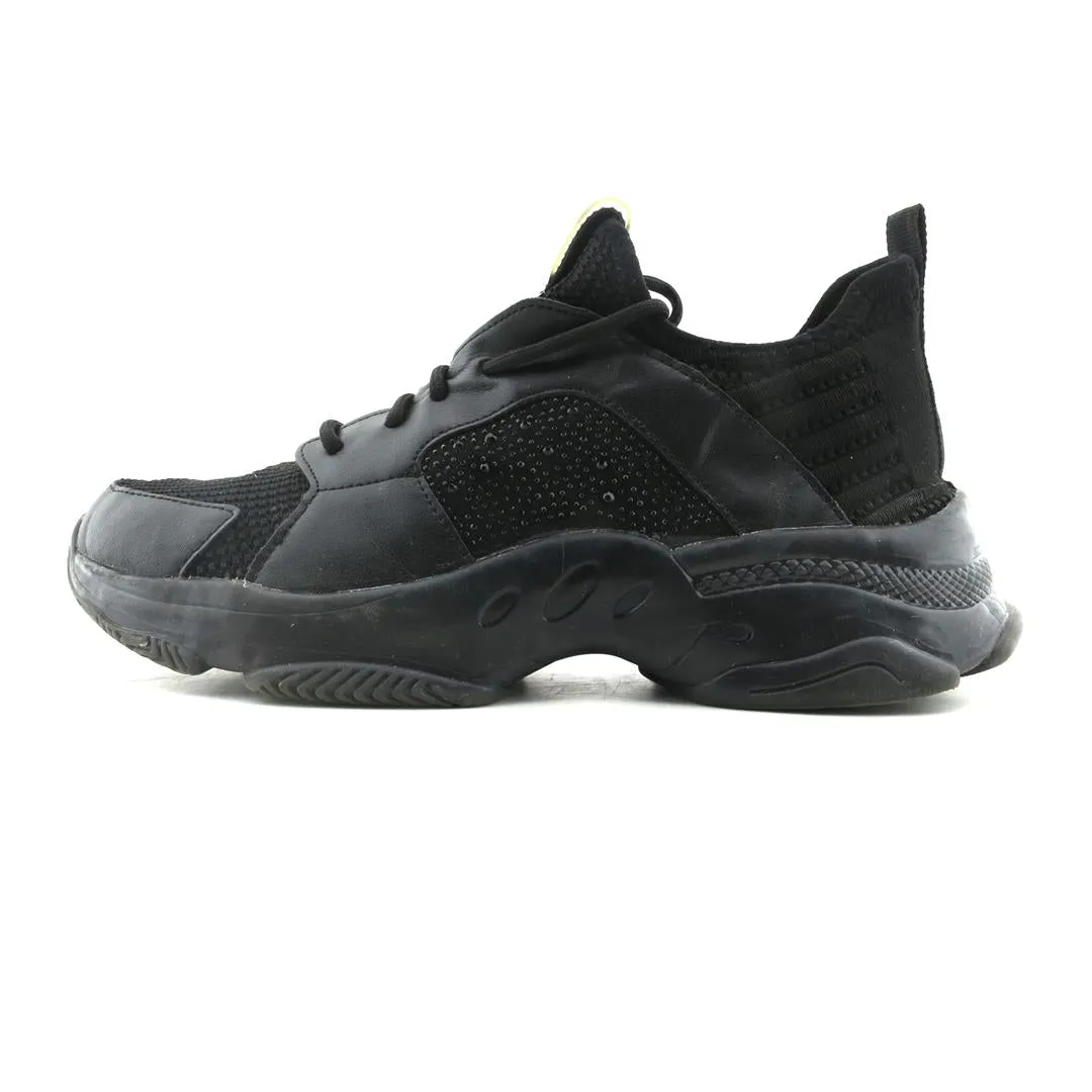 MADDEN NYC . Functional Shoes Good elasticity