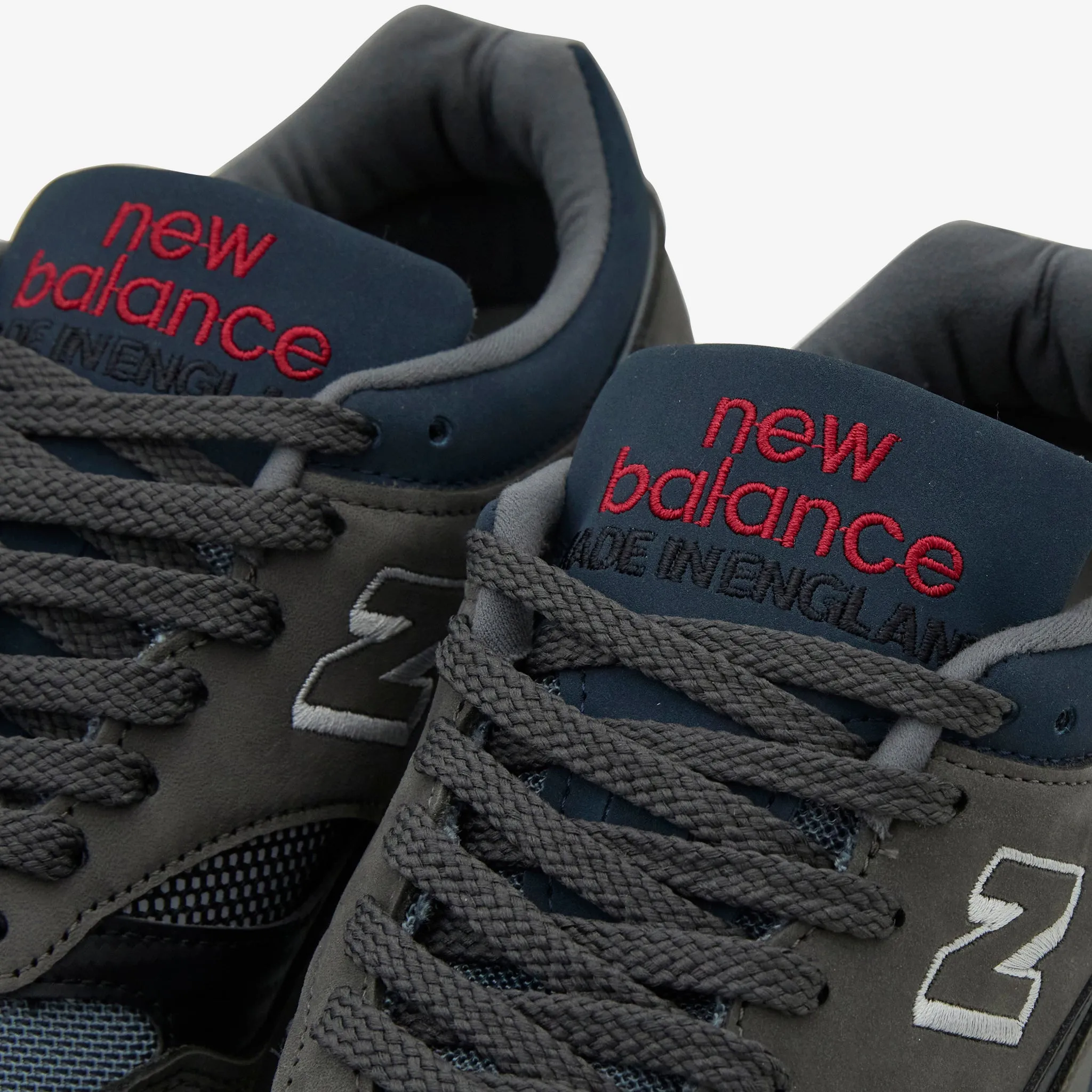 Weekend Outfit Run Club Made in UK 1500 Granite Gray | Carbon Fiber