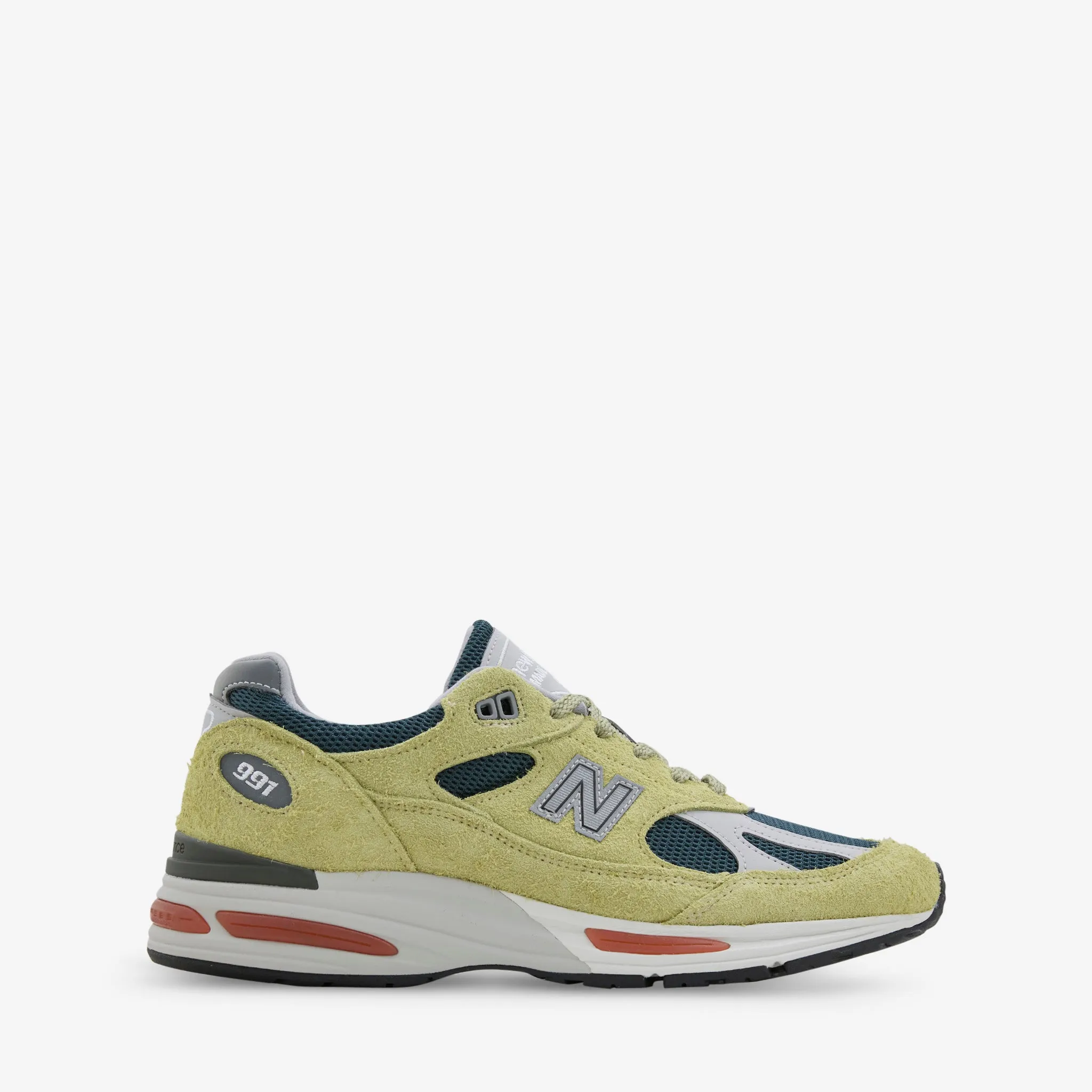 Made in UK 991v2 Beechnut | Trekking Green | Oyster Mushroom Fit Feel Neat Lines