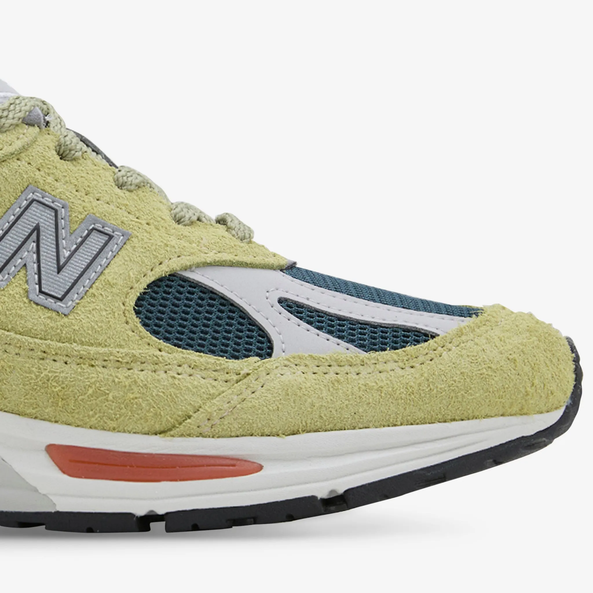Made in UK 991v2 Beechnut | Trekking Green | Oyster Mushroom Shady Run