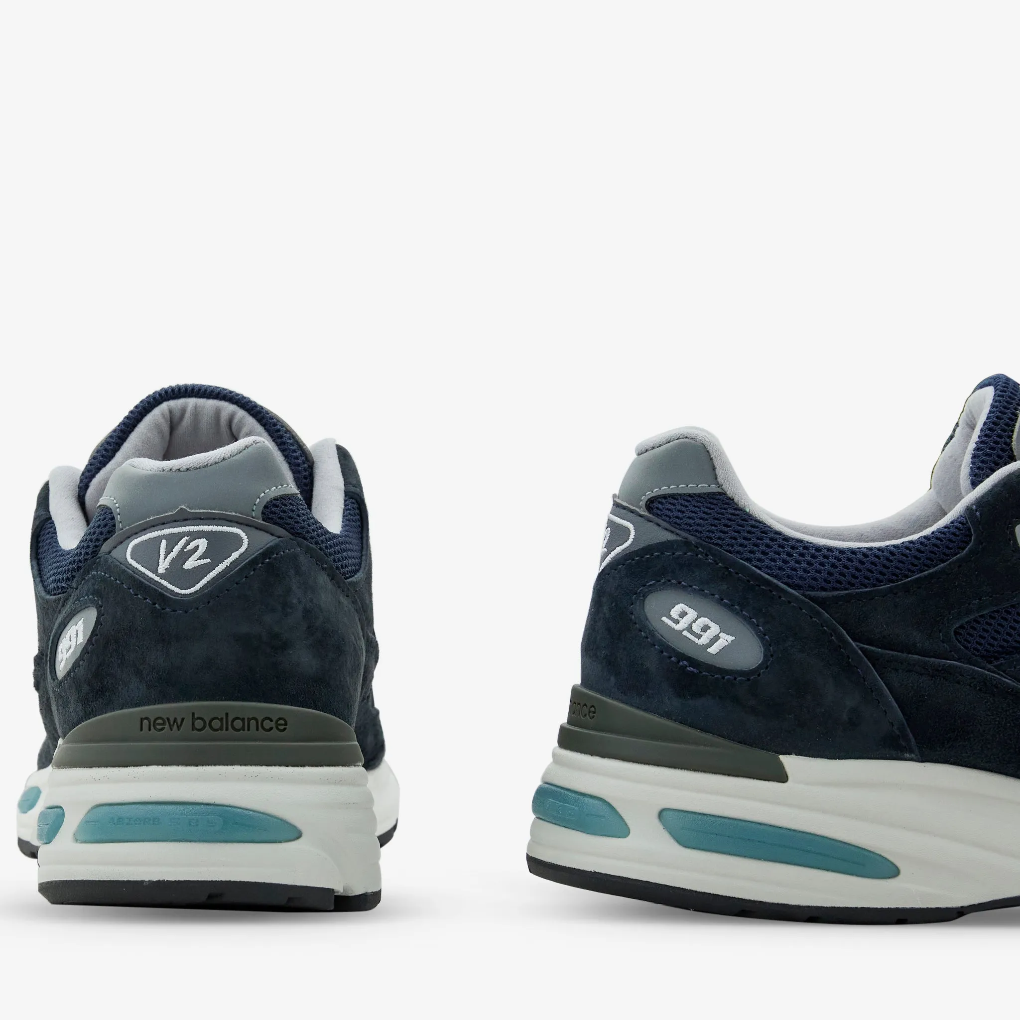 Made in UK 991v2 Dark Navy | Smoked Pearl | Silver Wear-Ready Shoes Commuter Fit
