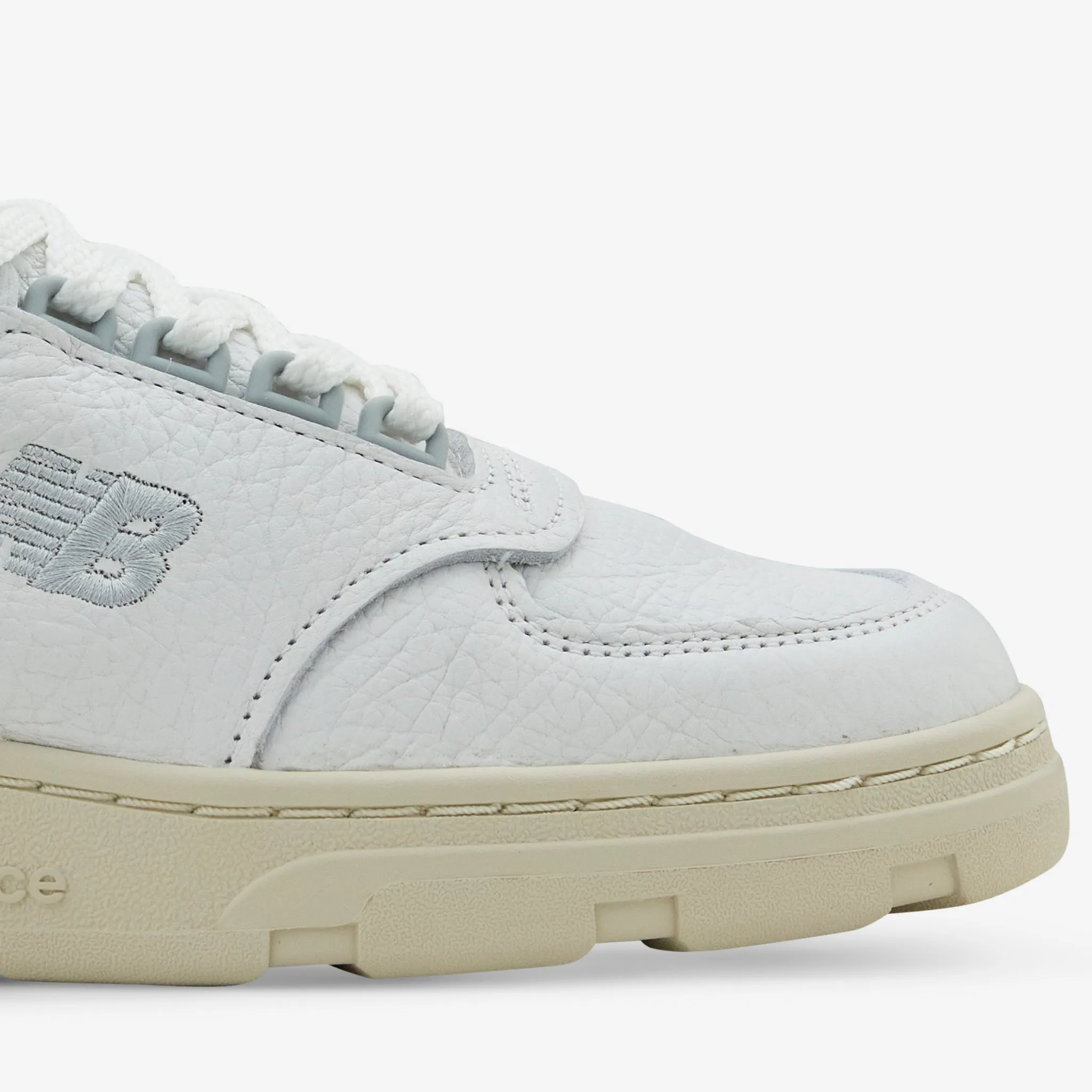 Made in UK Allerdale White | Mirage Gray Ready Wear Indoor Step