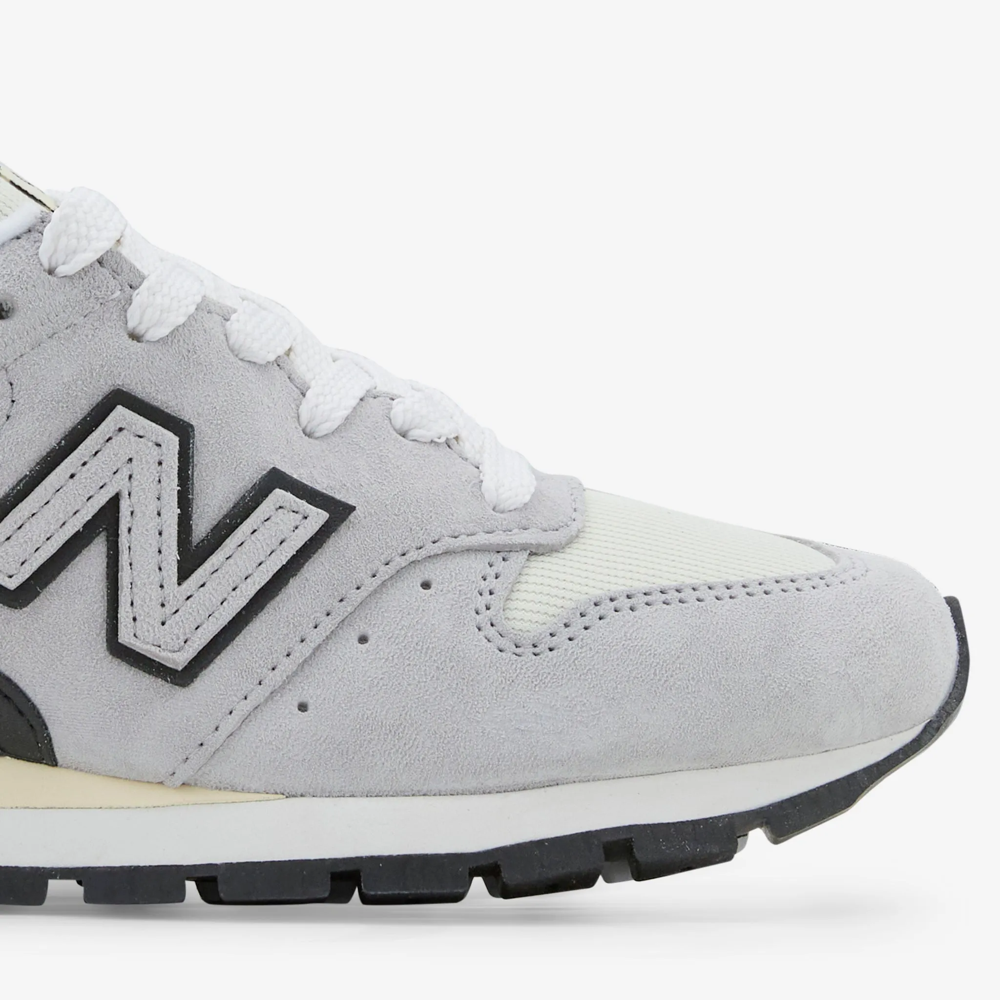 Made in USA 996 Grey | White Supportive support Weekend Casual