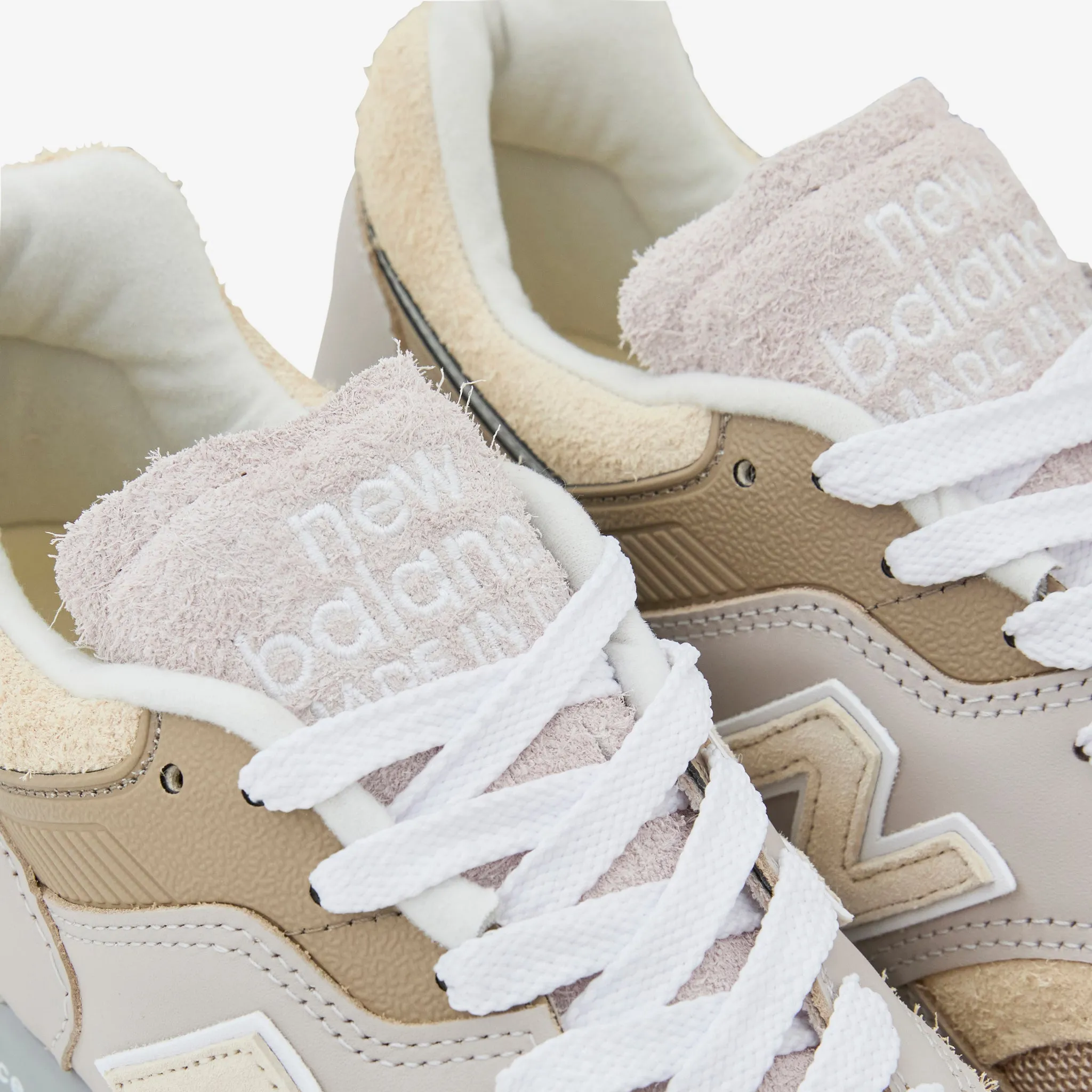 Made in USA 997 Moonrock | Driftwood Flexible Movement Winter Ready