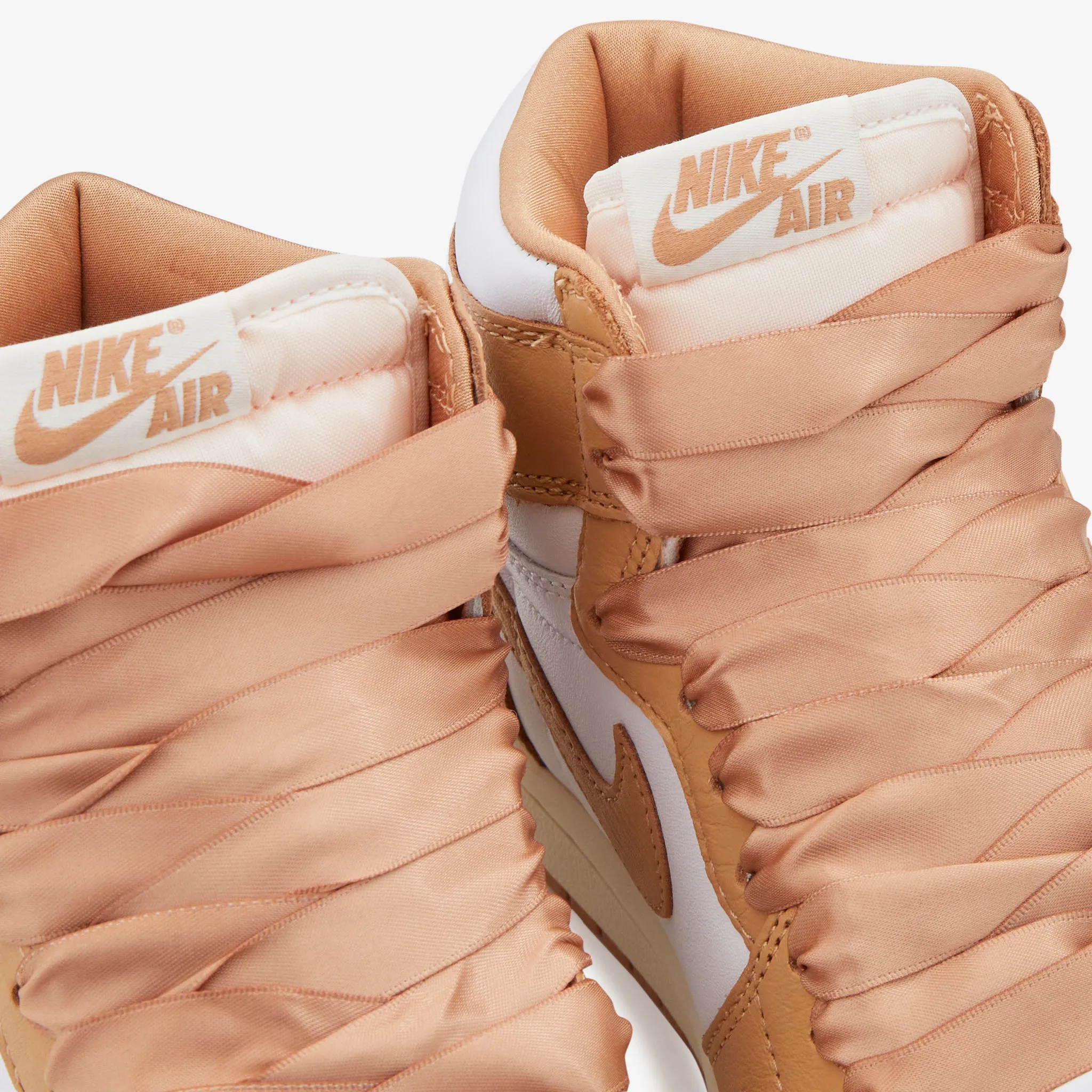 Women's Air Jordan 1 Retro High OG Praline | White | Sail HighTop Weekend Walker