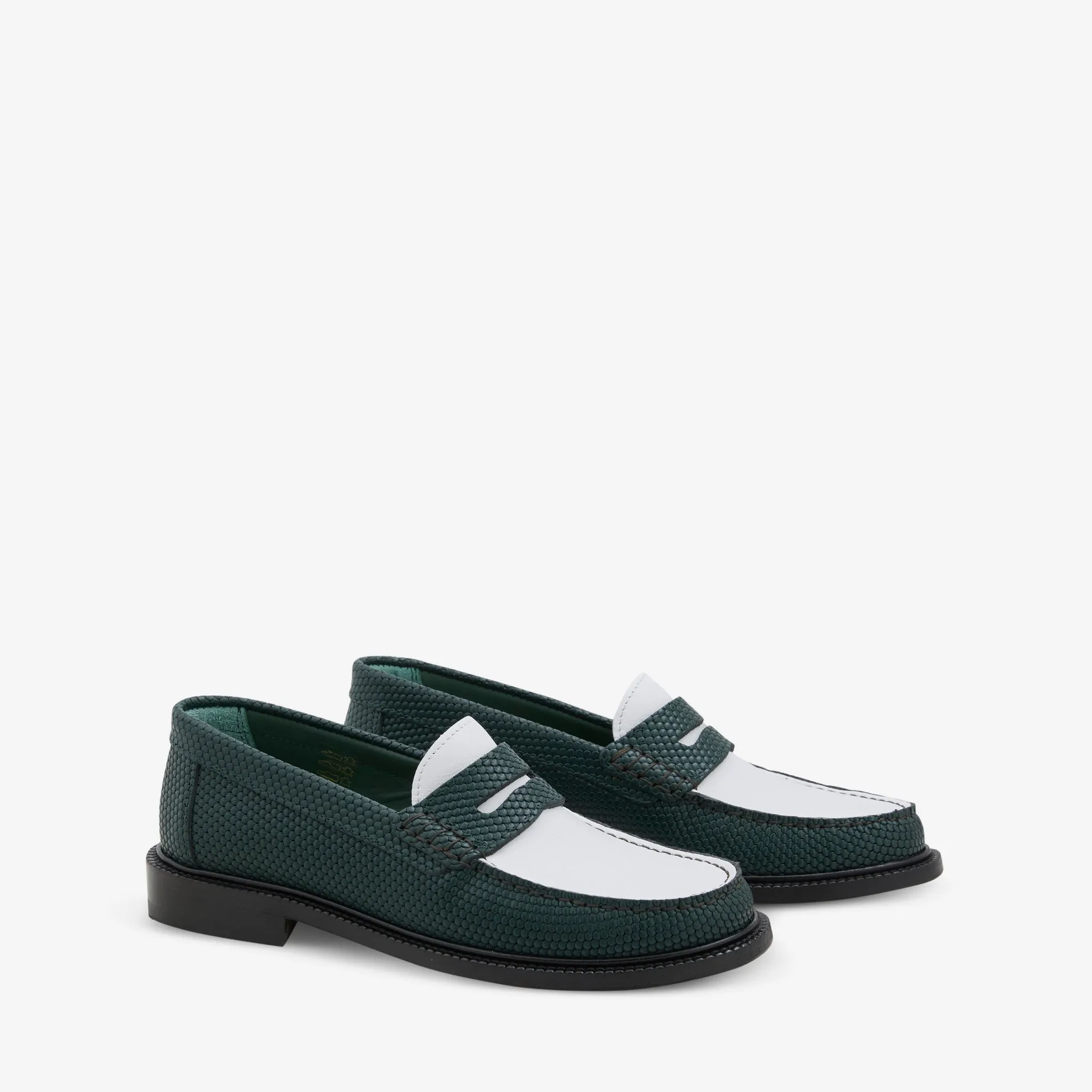 Secure Motion Yardee Moccasin Loafer Green Embossed