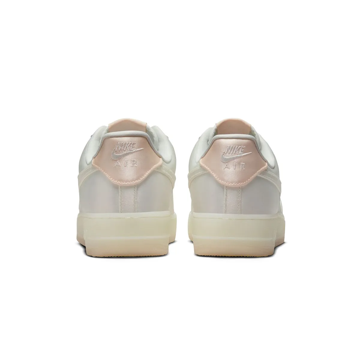 Ultra Light Trail Running Wmns Air Force 1 '07 LV8 'Soft Sail Denim Velvet'