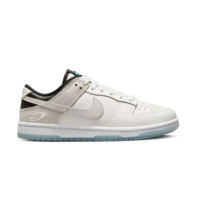 Wmns Dunk Low SE 'Music Stero' Swim Edge