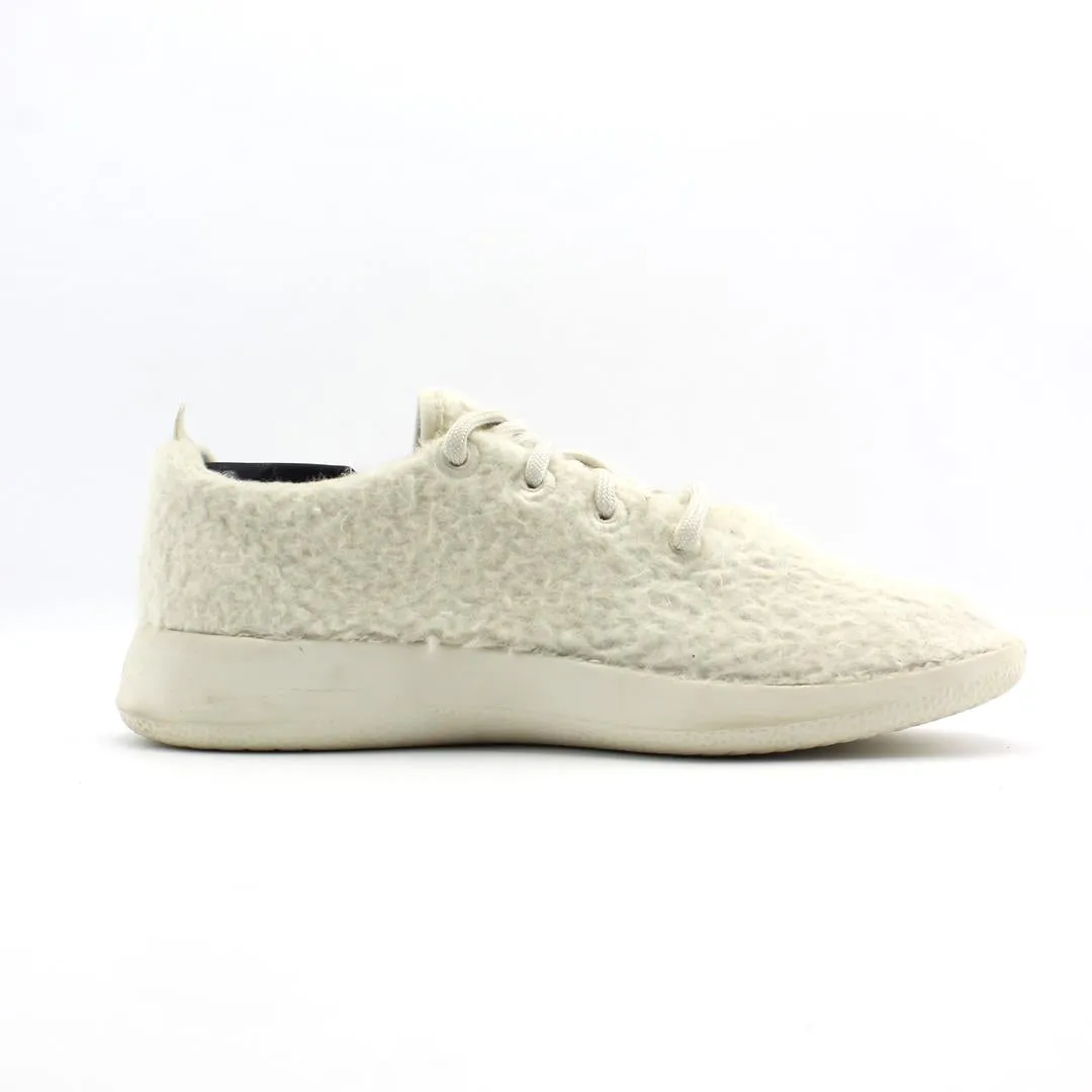 Comfortable Feel Allbirds - Runners Fluffs - LIMITED EDITION: Natural White (White Sole) EX