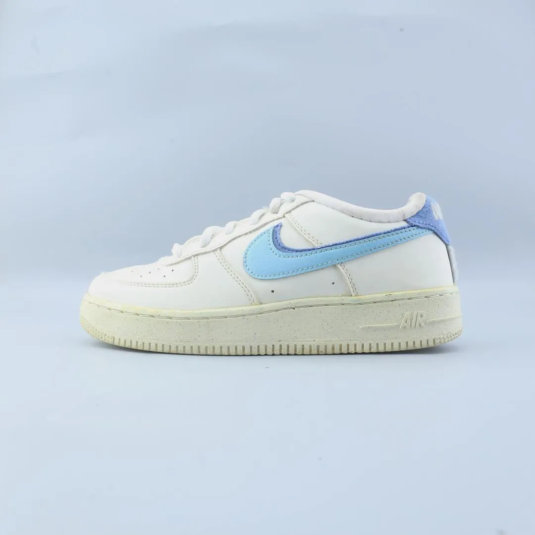 Dynamic Fit Water   Resistant NIKE AIR FORCE 1 '07